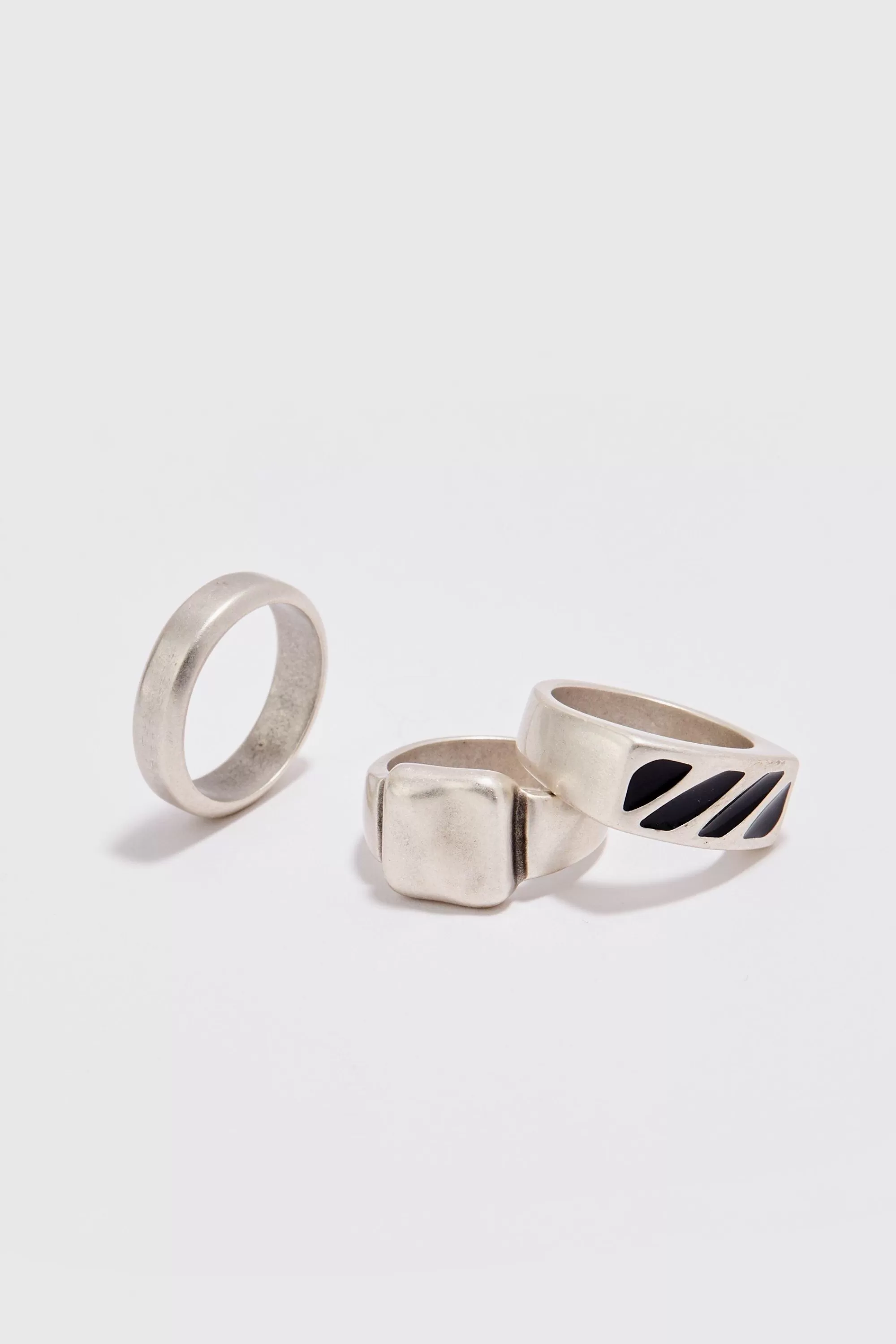 boohooMAN 3 Pack Basic Signet Rings | UK