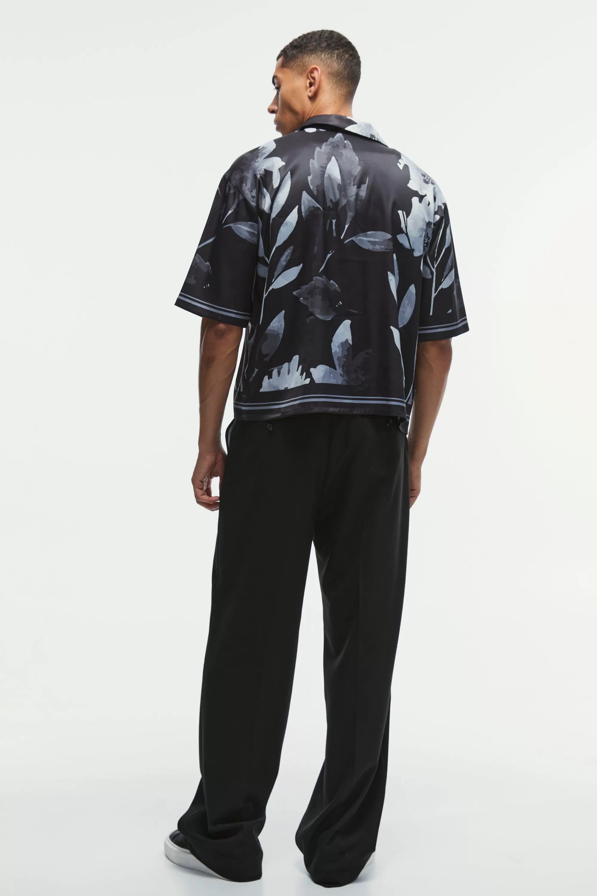 boohooMAN Boxy Printed Satin Revere Short Sleeve Shirt | UK