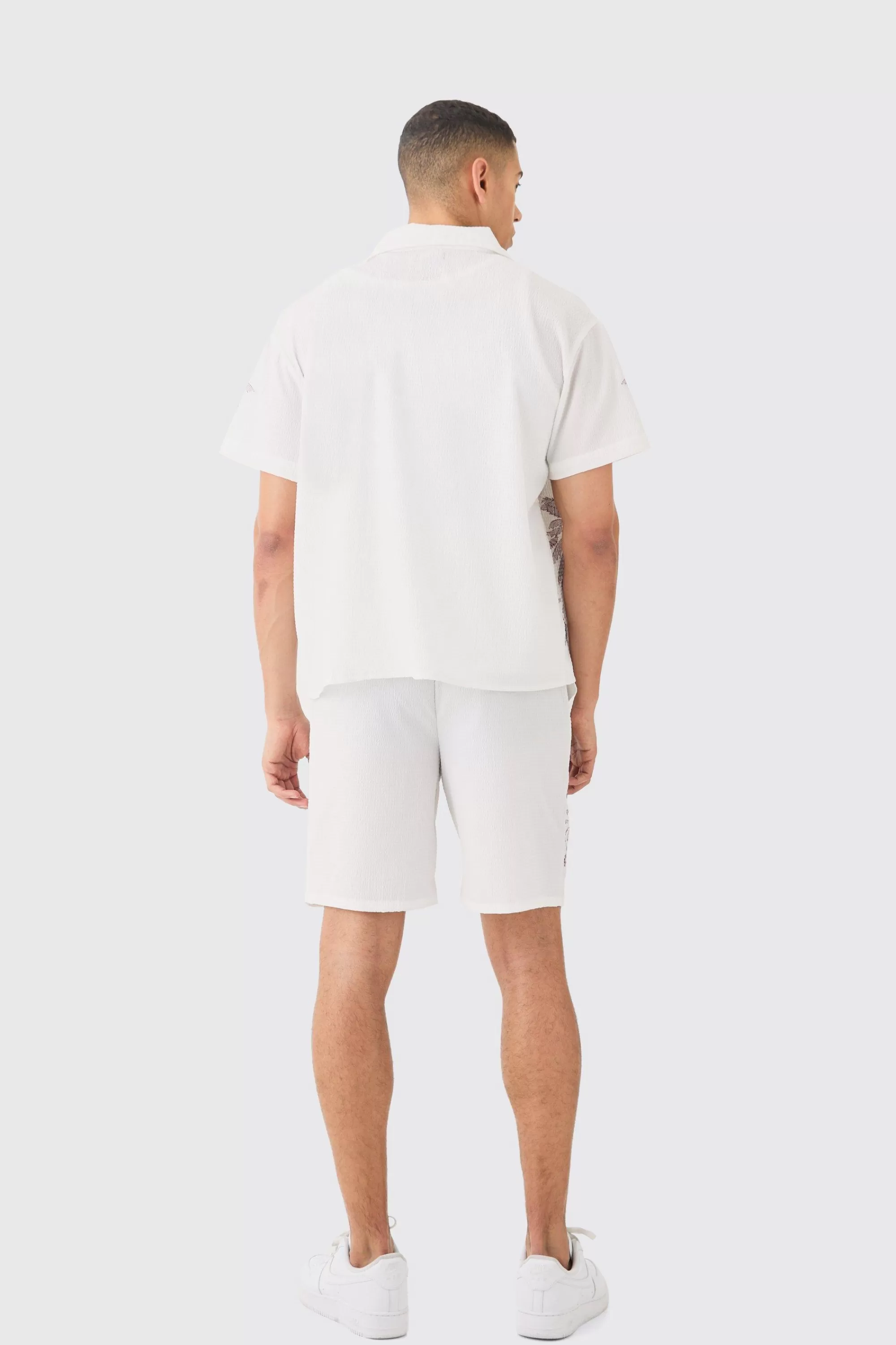 boohooMAN Boxy Seersucker Embroidered Floral Shirt & Short Set | UK