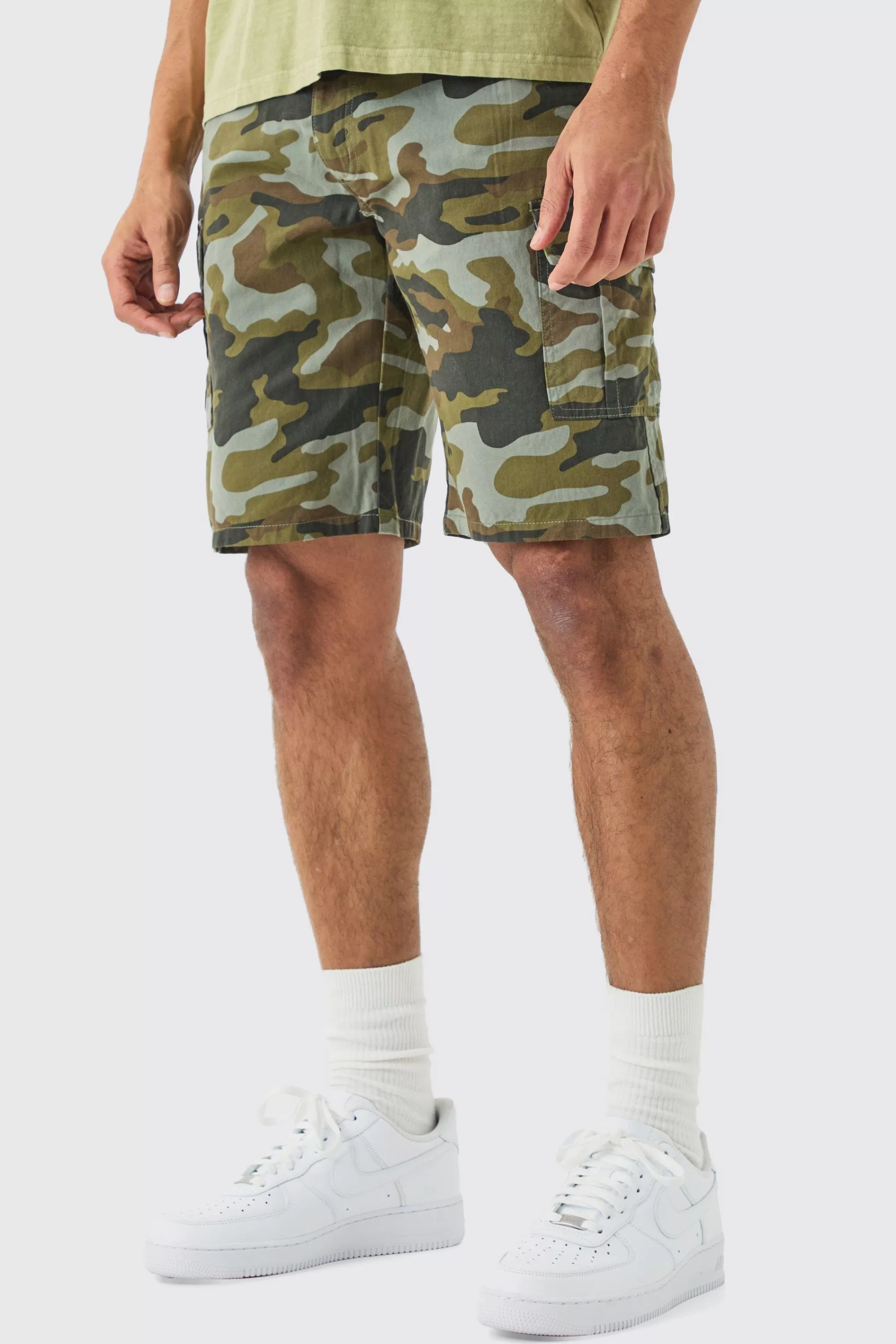 boohooMAN Camo Fixed Waist Relaxed Cargo Shorts | UK