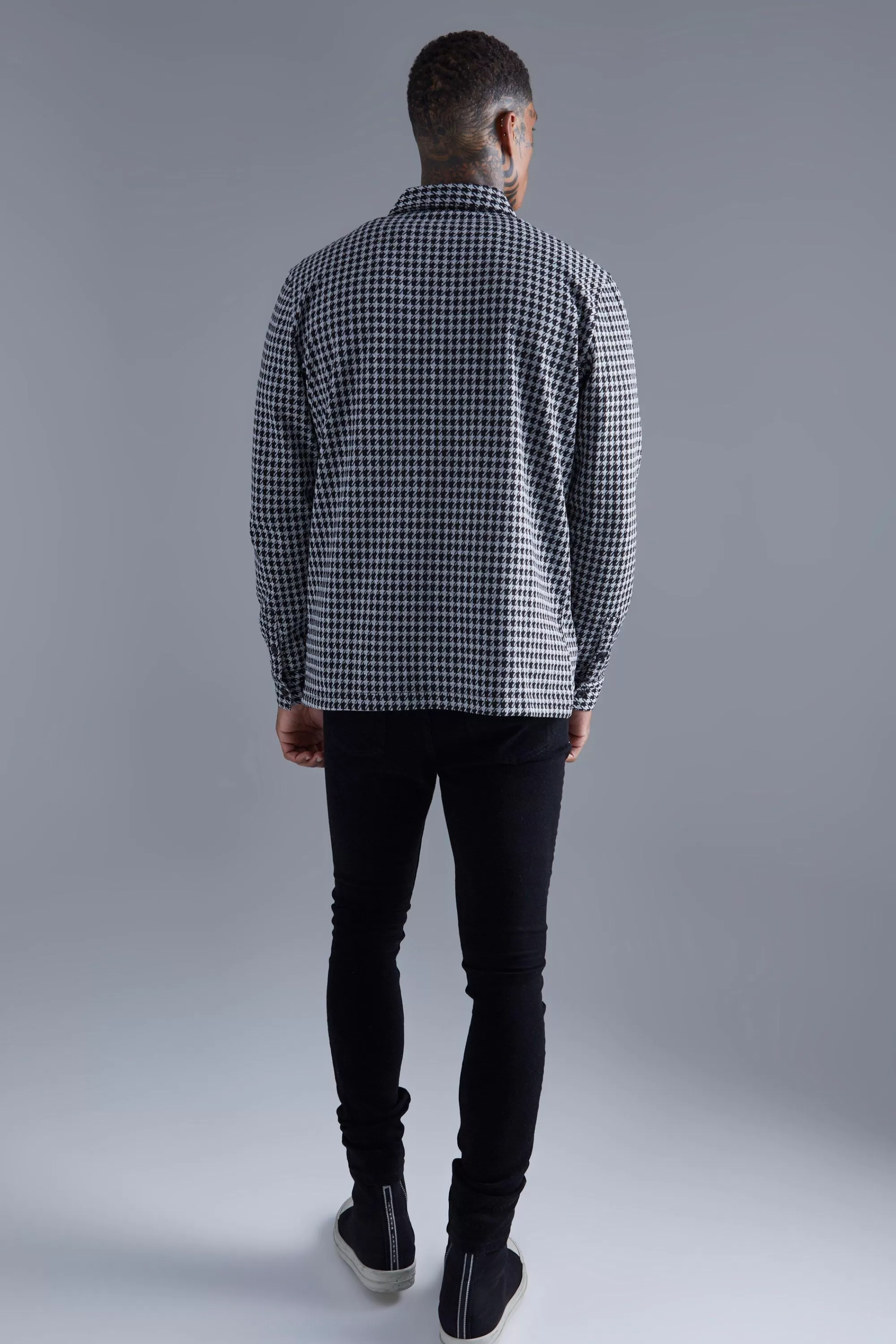boohooMAN Dogtooth Jacquard Zip Through Overshirt | UK