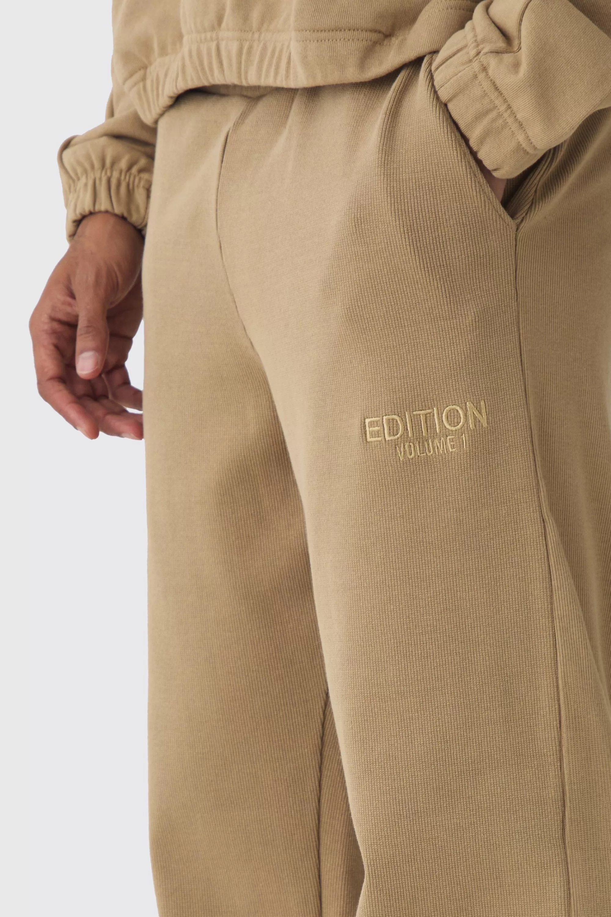 boohooMAN EDITION Straight Fit Ribbed Heavyweight Split Hem Jogger | UK
