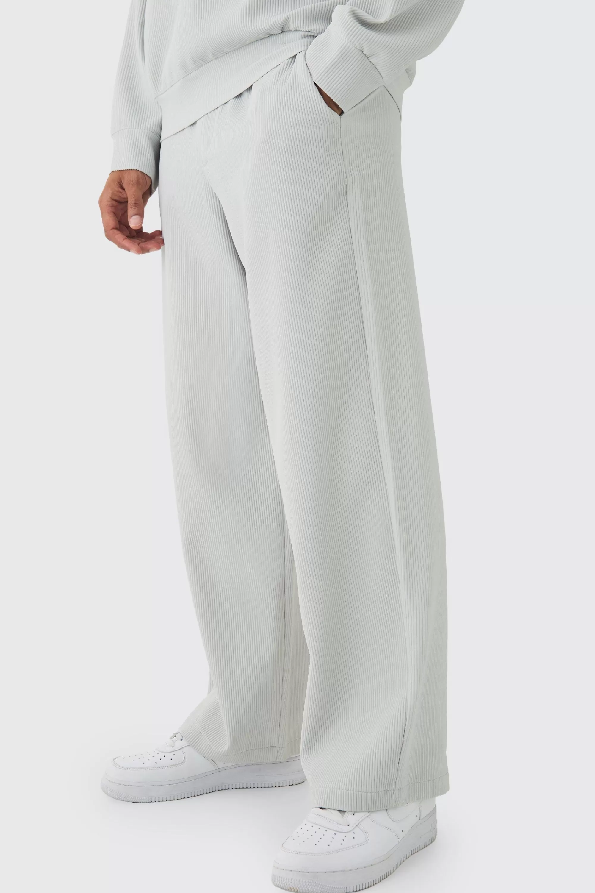 boohooMAN Elastic Waist Baggy Fit Contrast Drawcord Pleated Trouser | UK