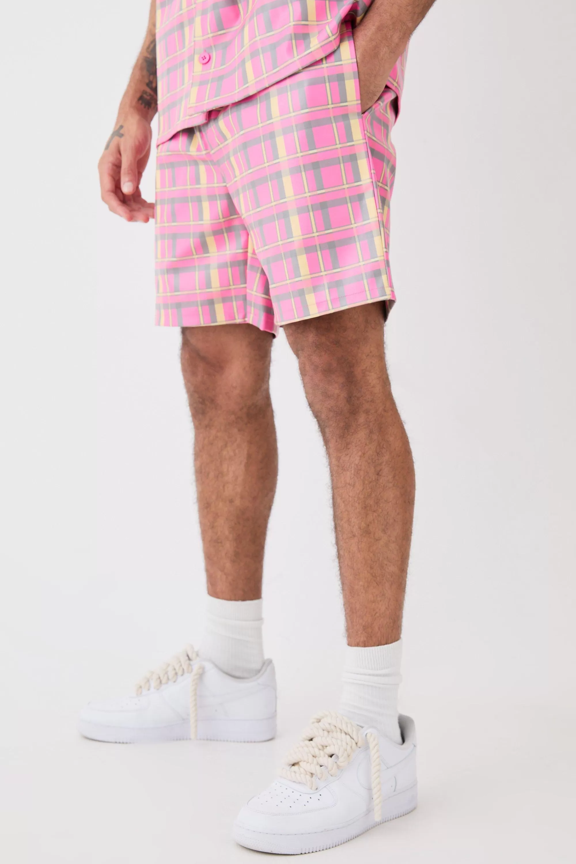 boohooMAN Elastic Waist Check Pu Relaxed Short | UK
