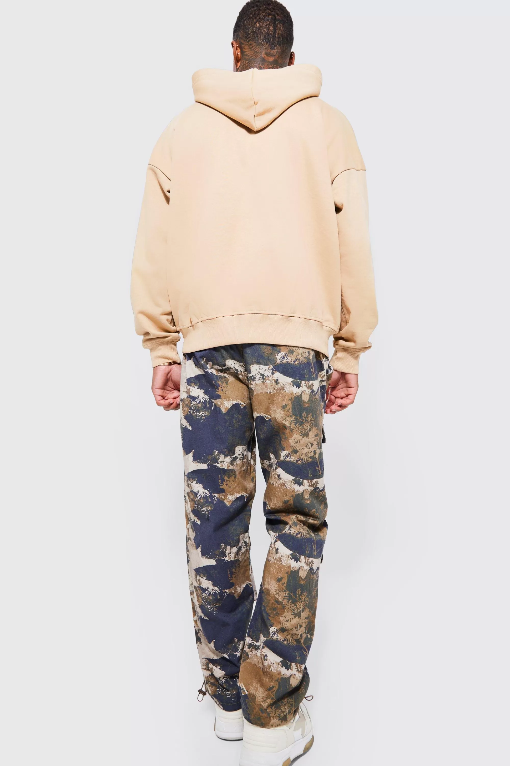 boohooMAN Elasticated Waist Forest Camo Pocket Straight Fit Cargo Pants | UK