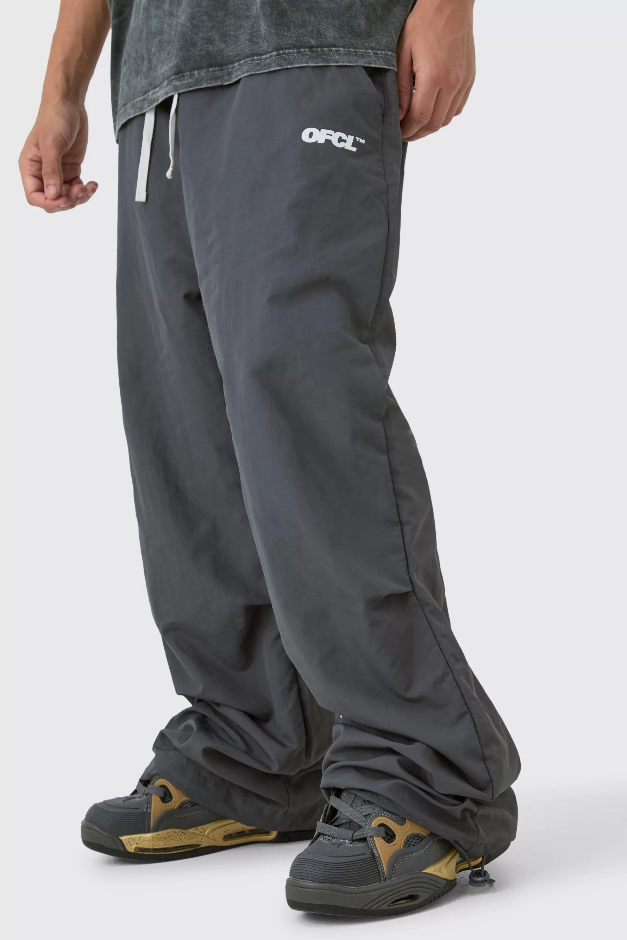boohooMAN Elasticated Waist Oversized OFCL Parachute Pants | UK