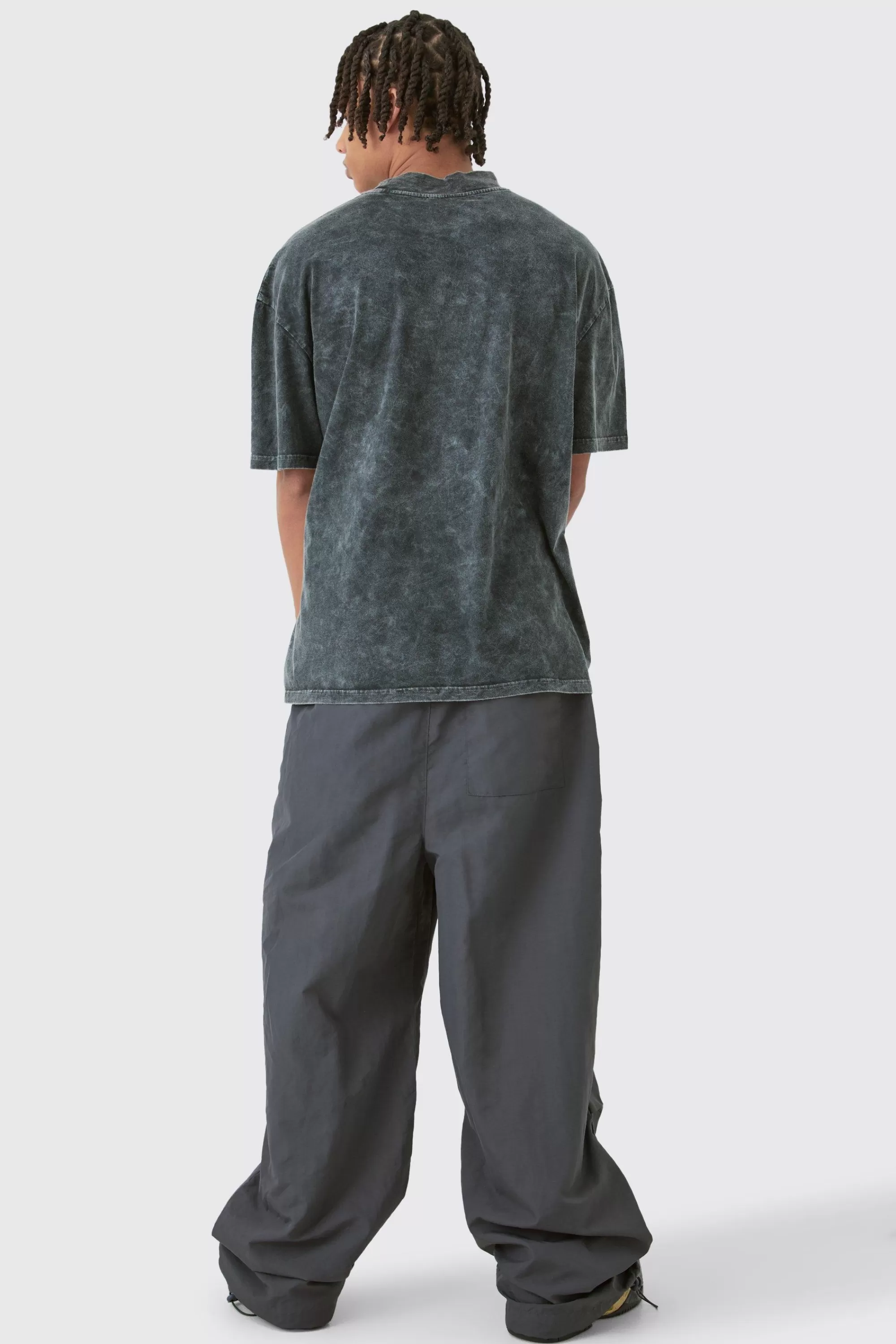 boohooMAN Elasticated Waist Oversized OFCL Parachute Pants | UK