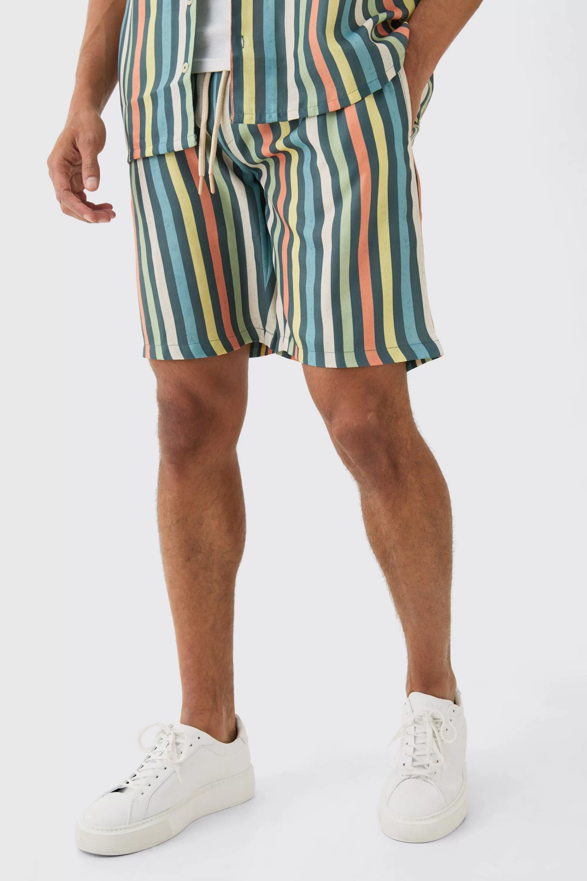 boohooMAN Elasticated Waist Relaxed Stripe Short | UK