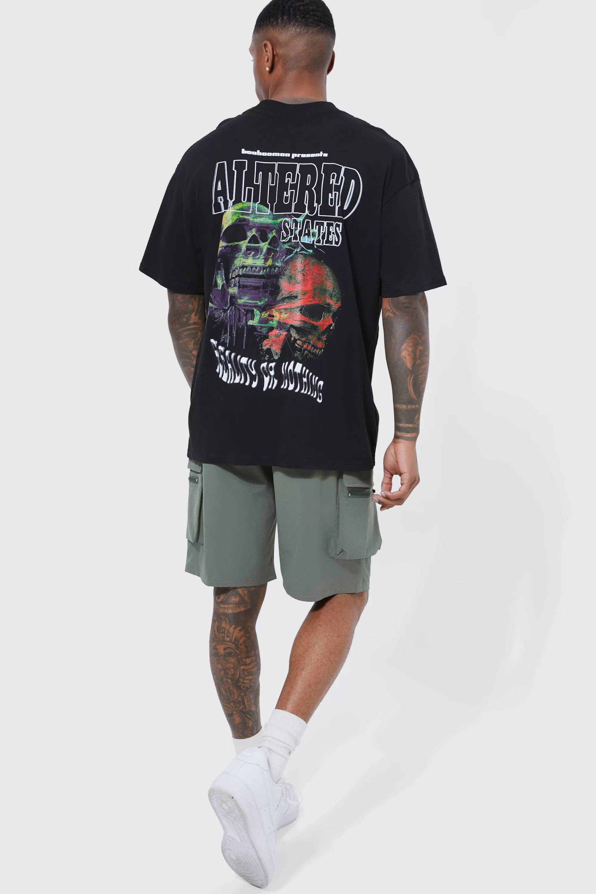 boohooMAN Elasticated Waist Relaxed Technical Stretch Cargo Short | UK