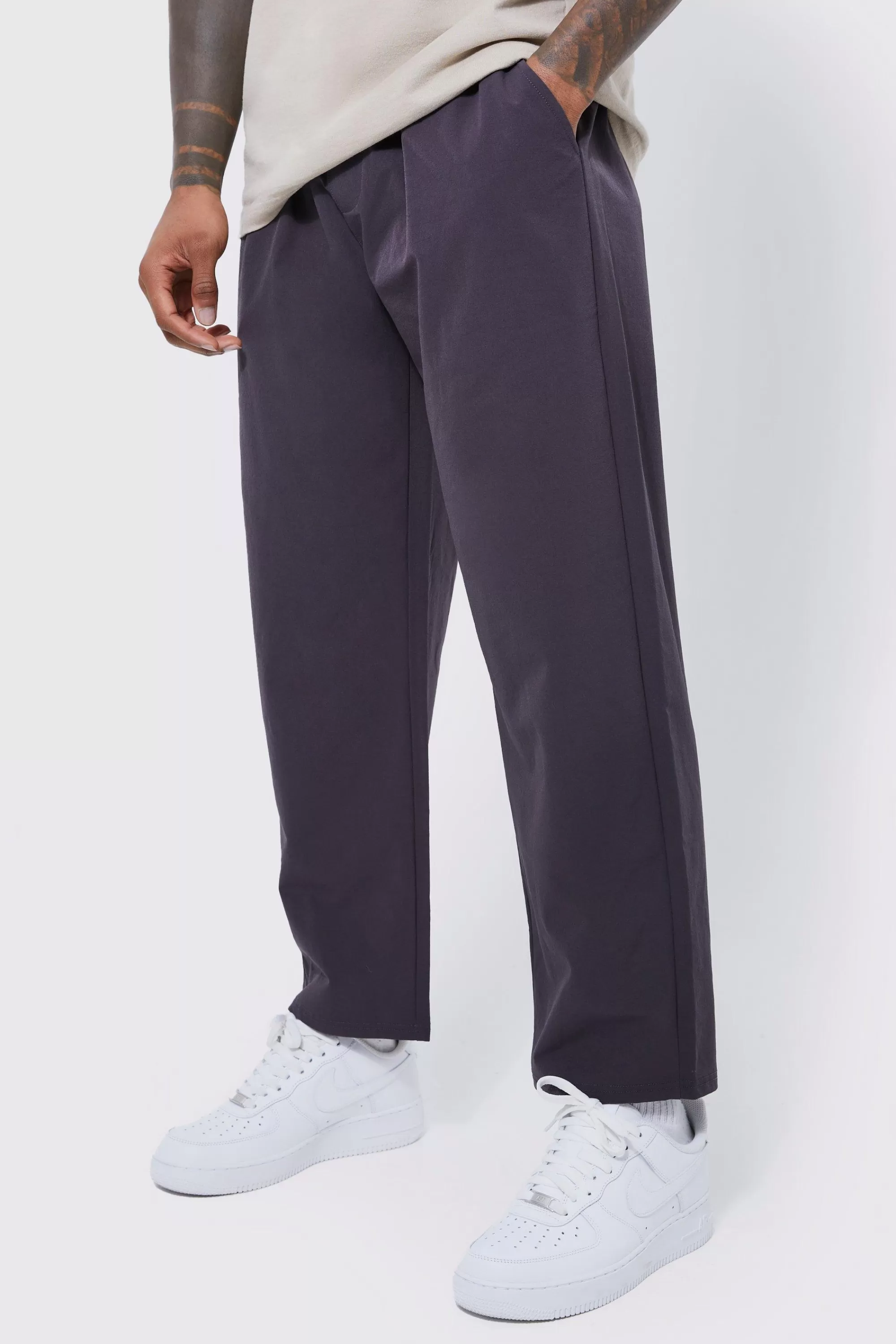 boohooMAN Elasticated Waist Technical Stretch Relaxed Cropped Trouser | UK