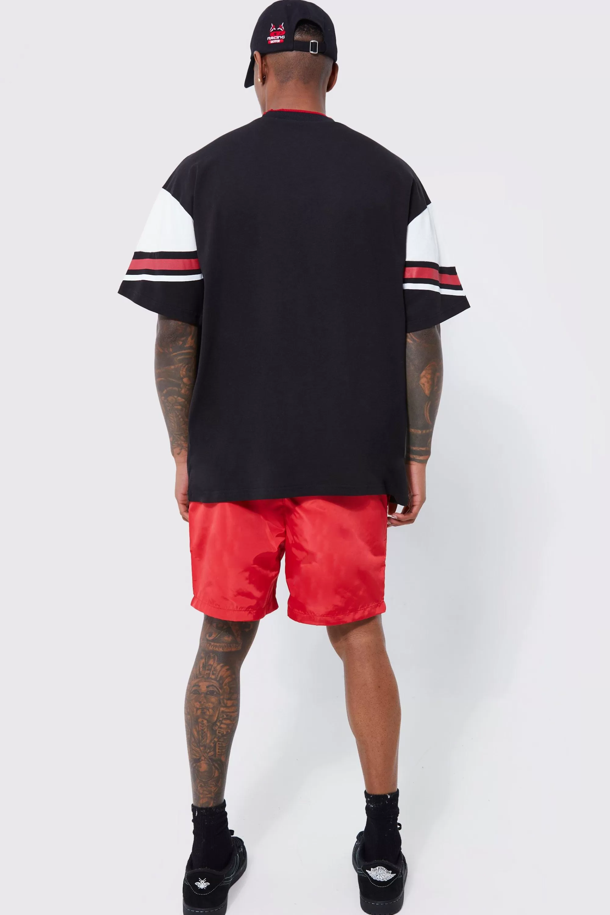 boohooMAN Elasticated Waist Toggle Short | UK