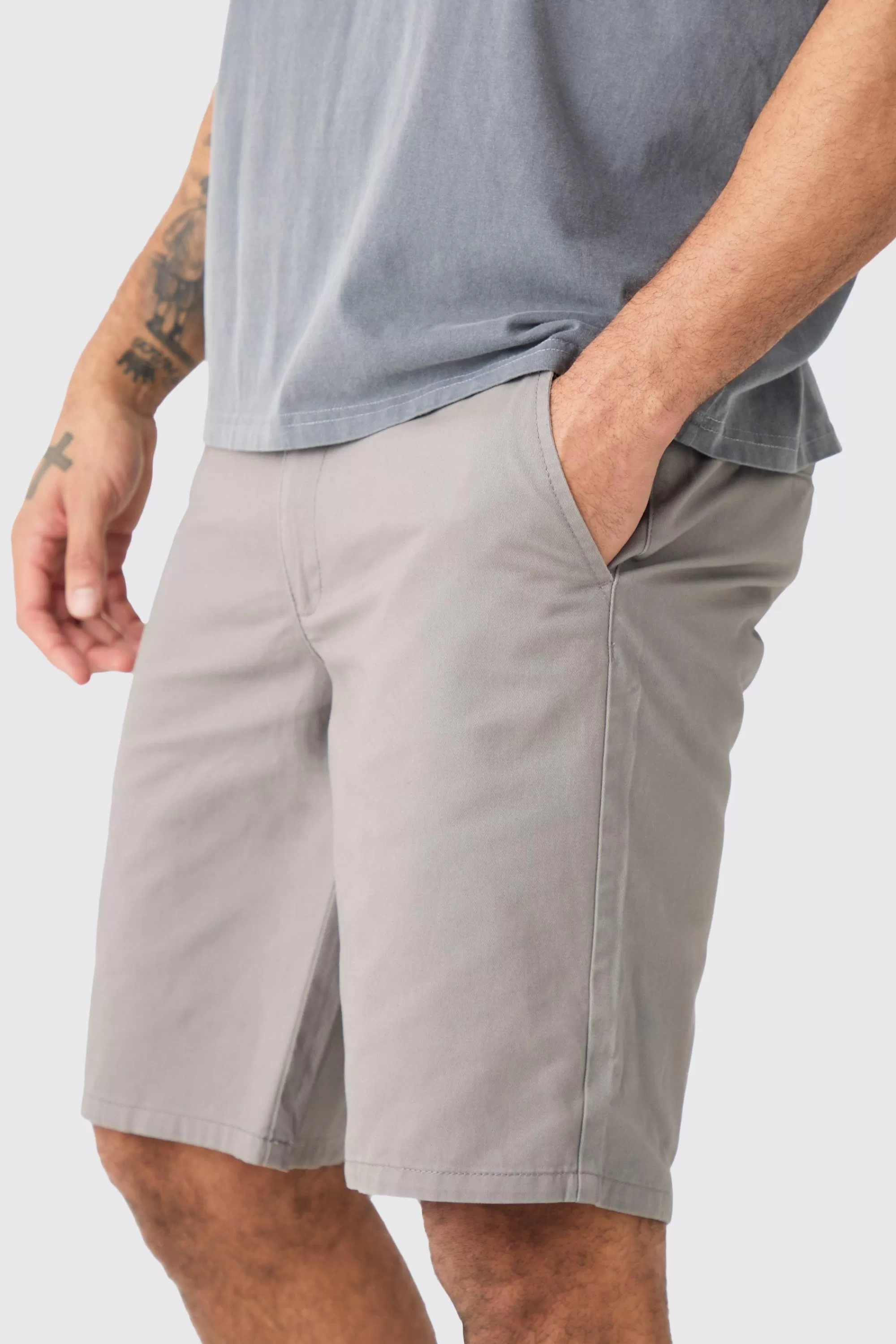 boohooMAN Fixed Waist Relaxed Fit Short Shorts | UK
