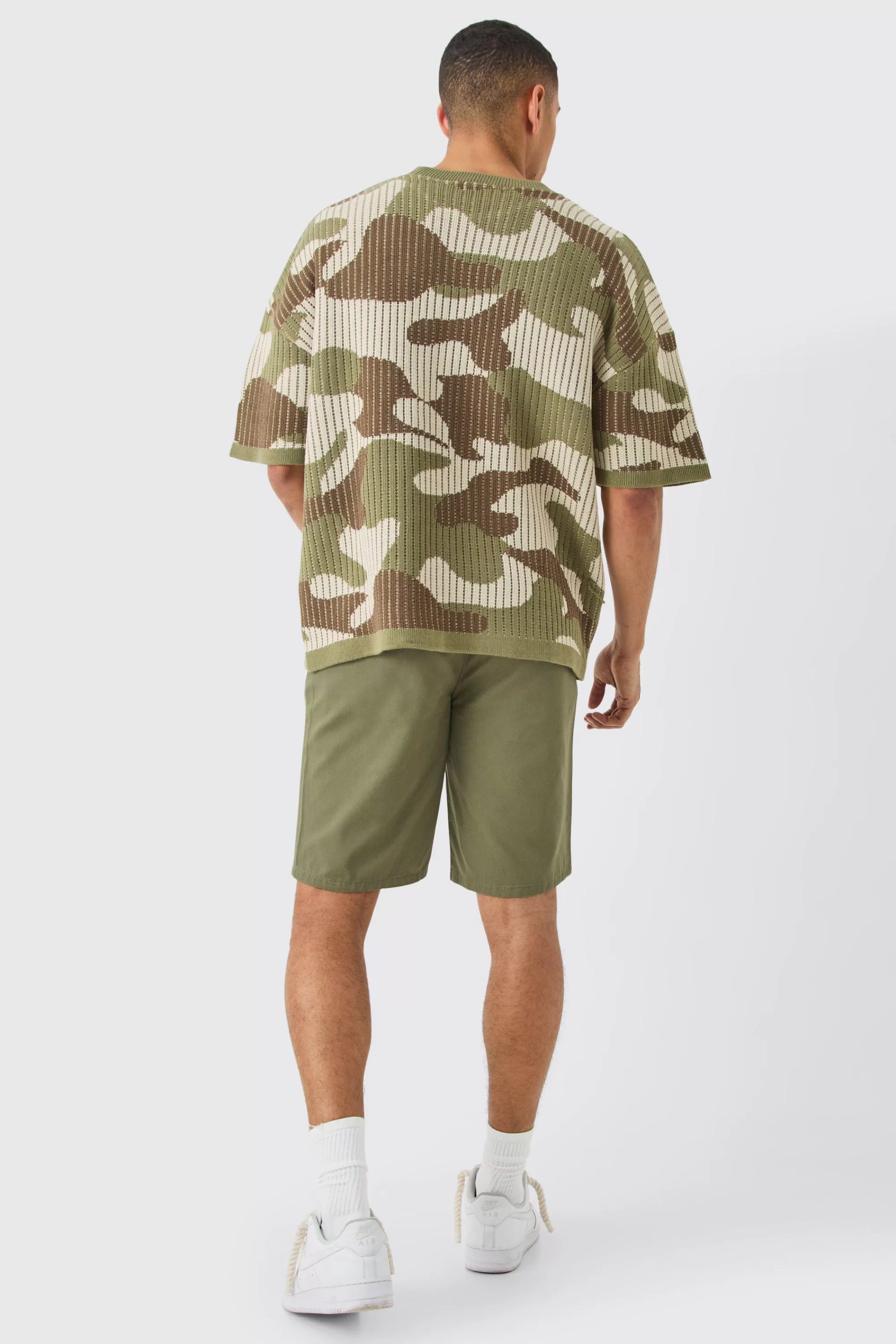 boohooMAN Fixed Waist Relaxed Fit Short Shorts | UK
