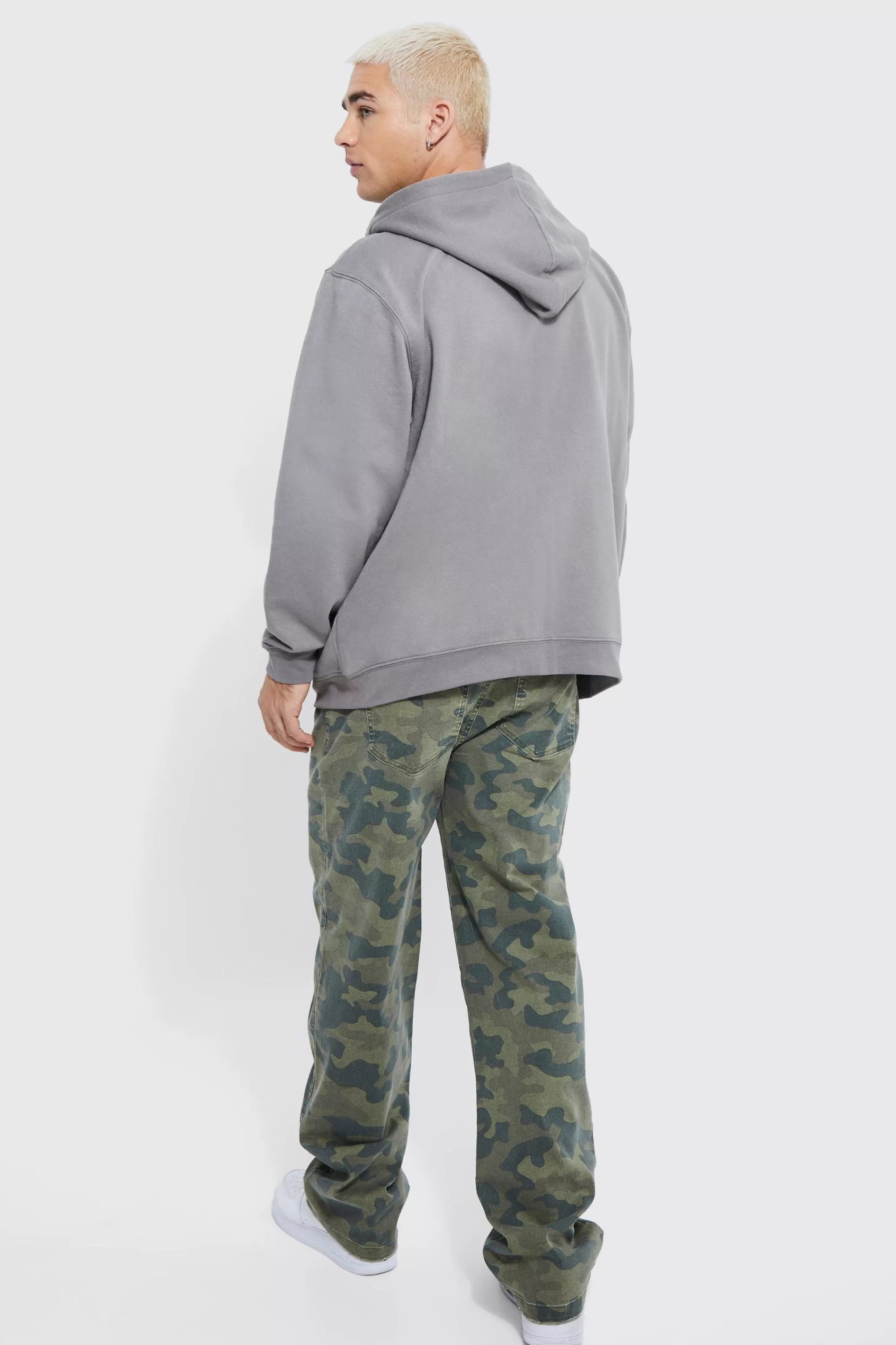 boohooMAN Fixed Waist Relaxed Washed Camo Trouser | UK