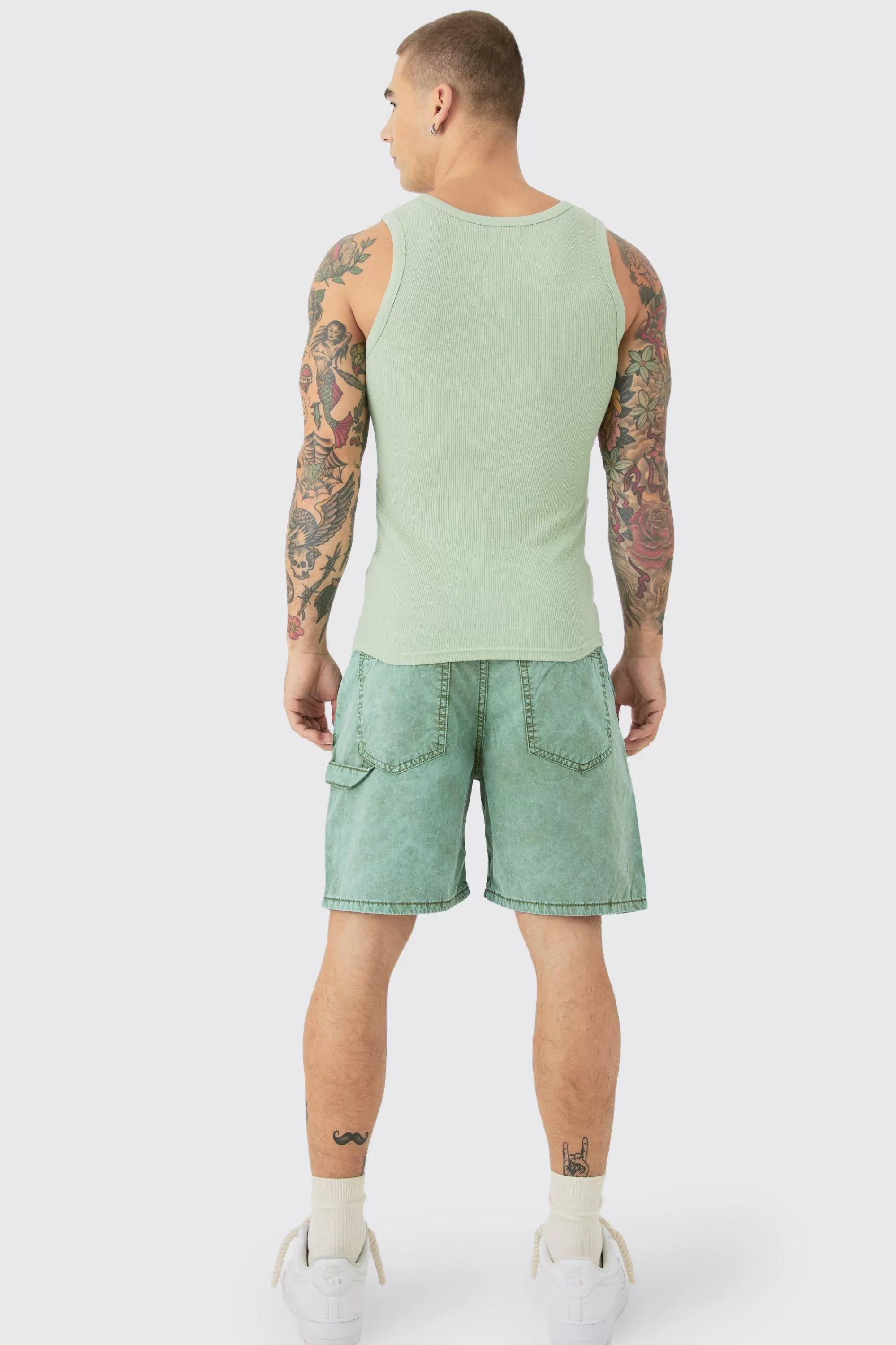 boohooMAN Fixed Waist Relaxed Washed Carpenter Short | UK