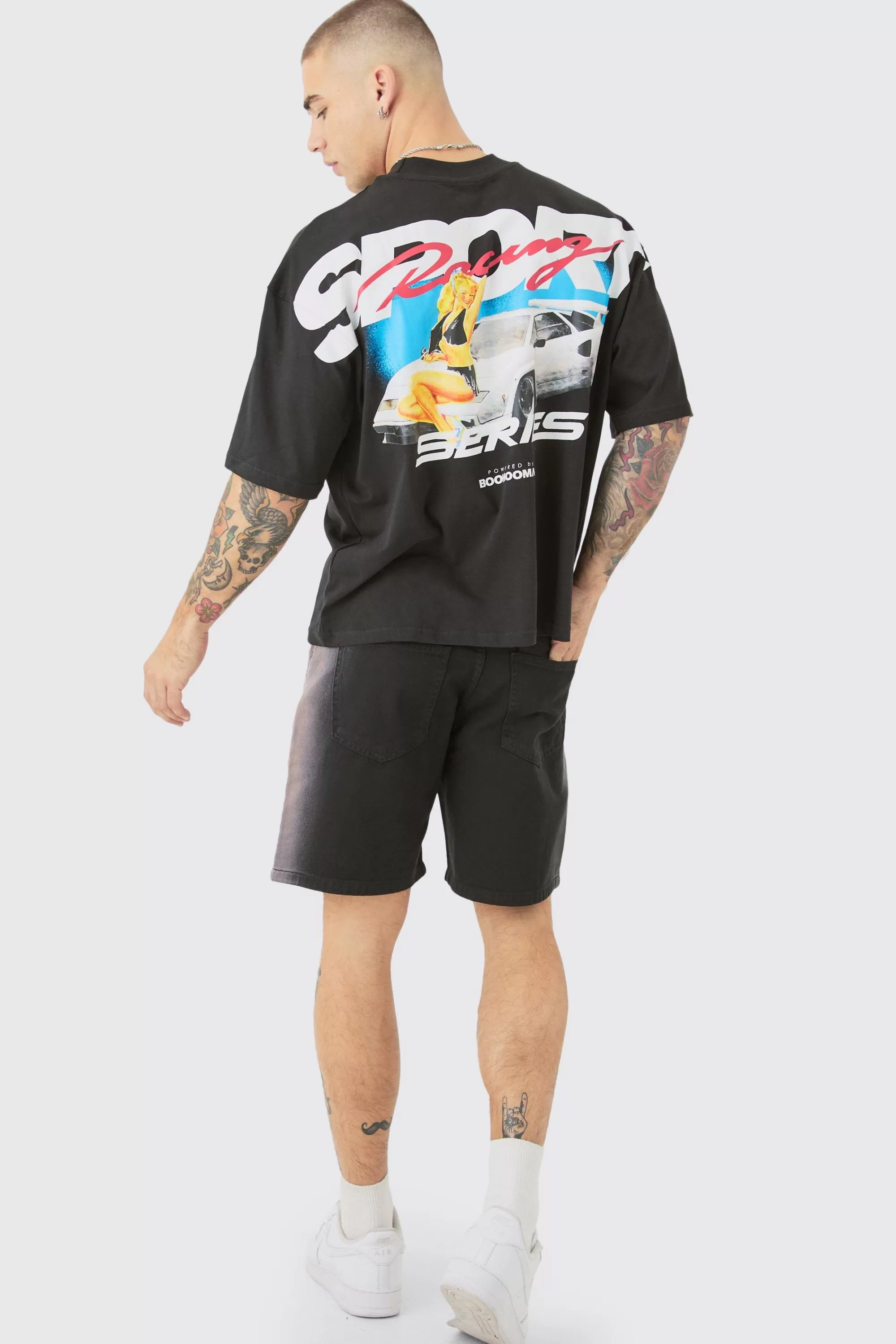 boohooMAN Fixed Waist Relaxed Washed Side Seam Short | UK
