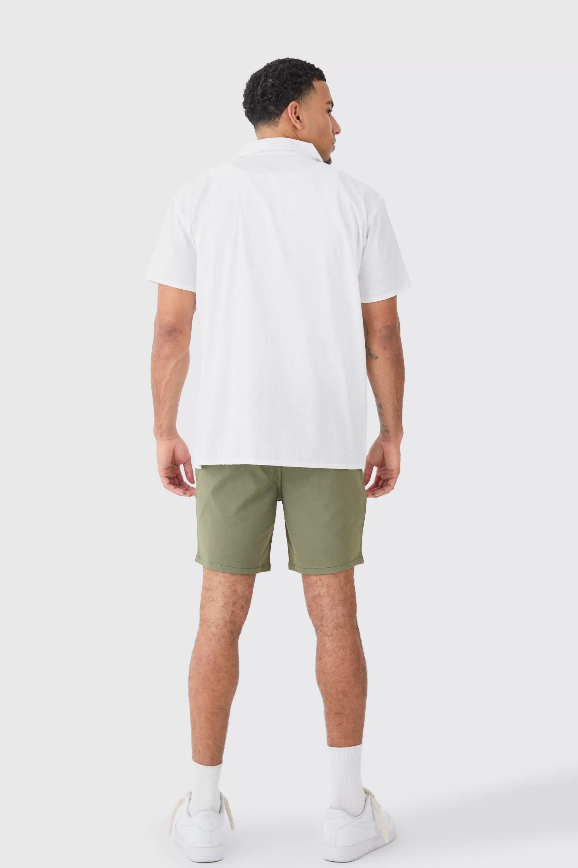 boohooMAN Fixed Waist Skinny Fit Chino Shorts | UK