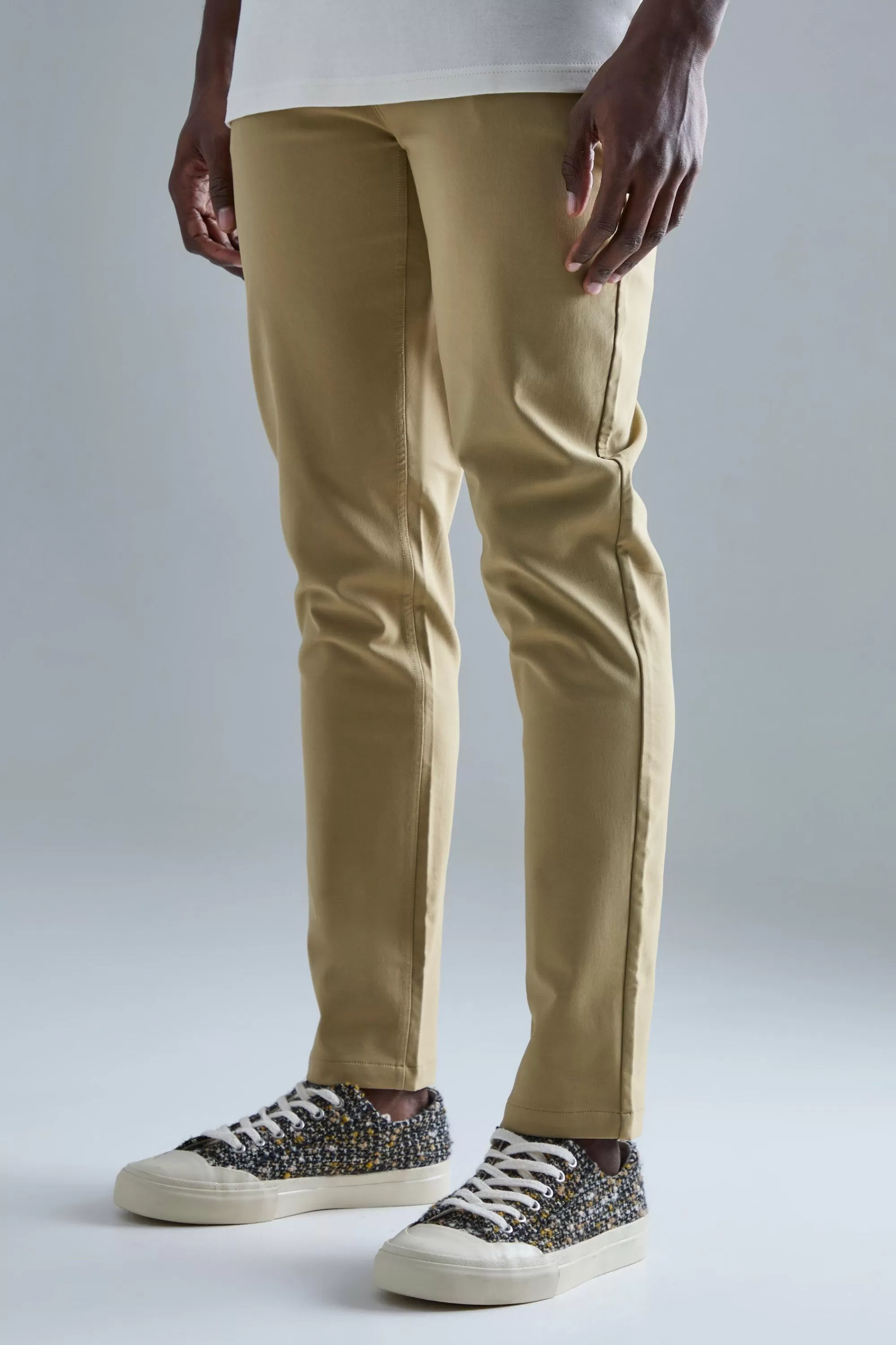 boohooMAN Fixed Waist Slim Fit Technical Golf Stretch Trouser | UK