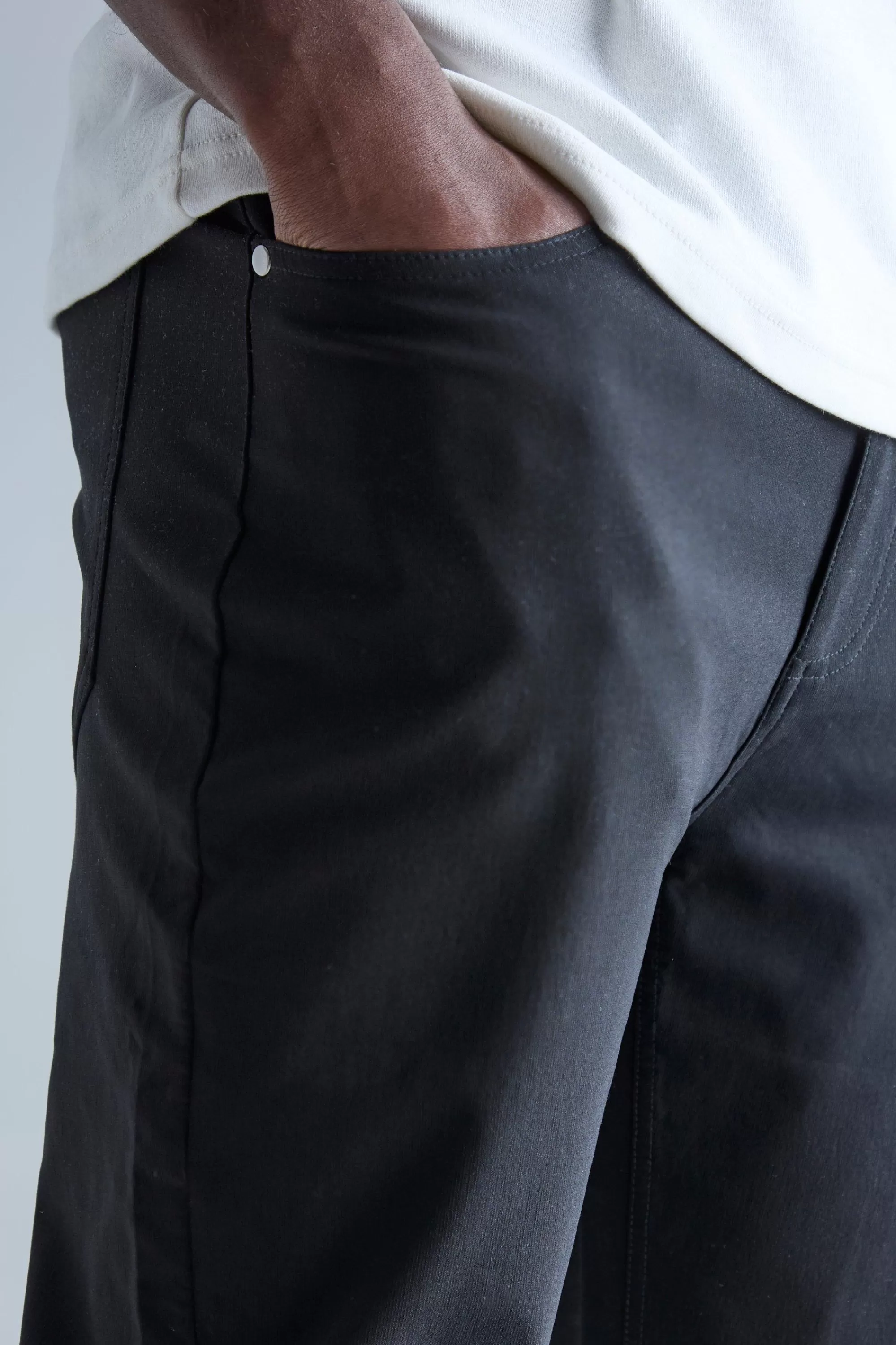 boohooMAN Fixed Waist Slim Fit Technical Golf Stretch Trouser | UK