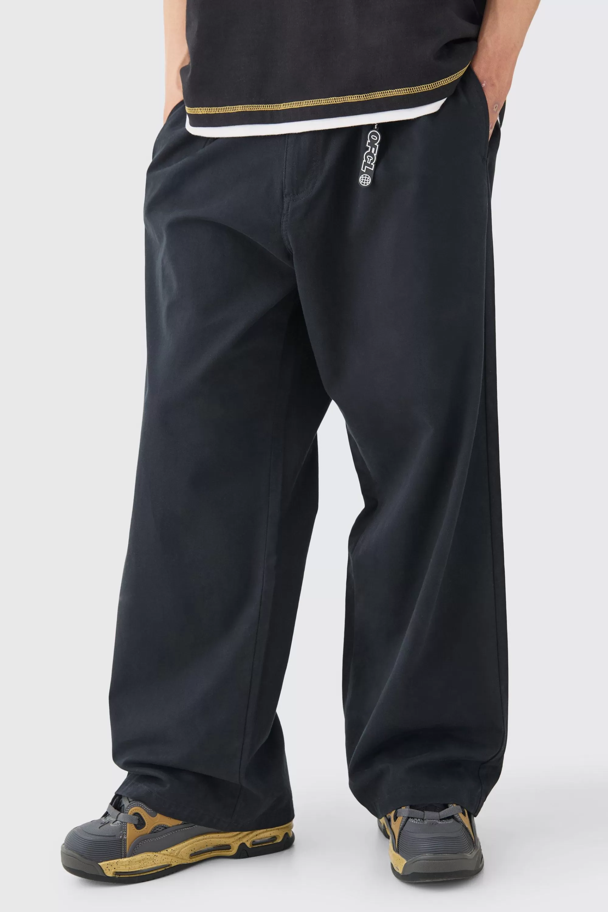 boohooMAN Fixed Waist Super Wide Leg Chino With Charm | UK