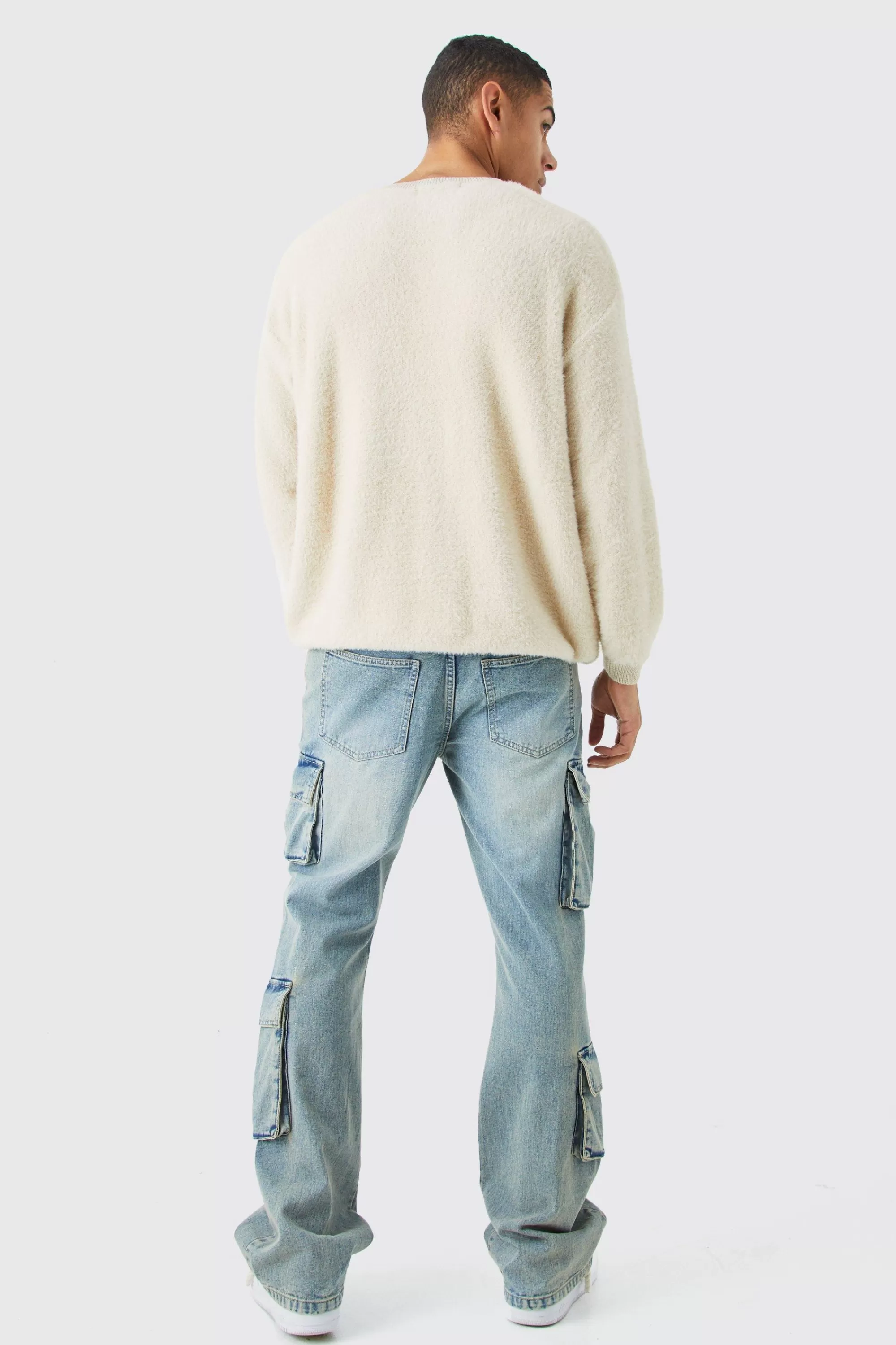 boohooMAN Fluffy Contrast V Neck Boxy Jumper | UK