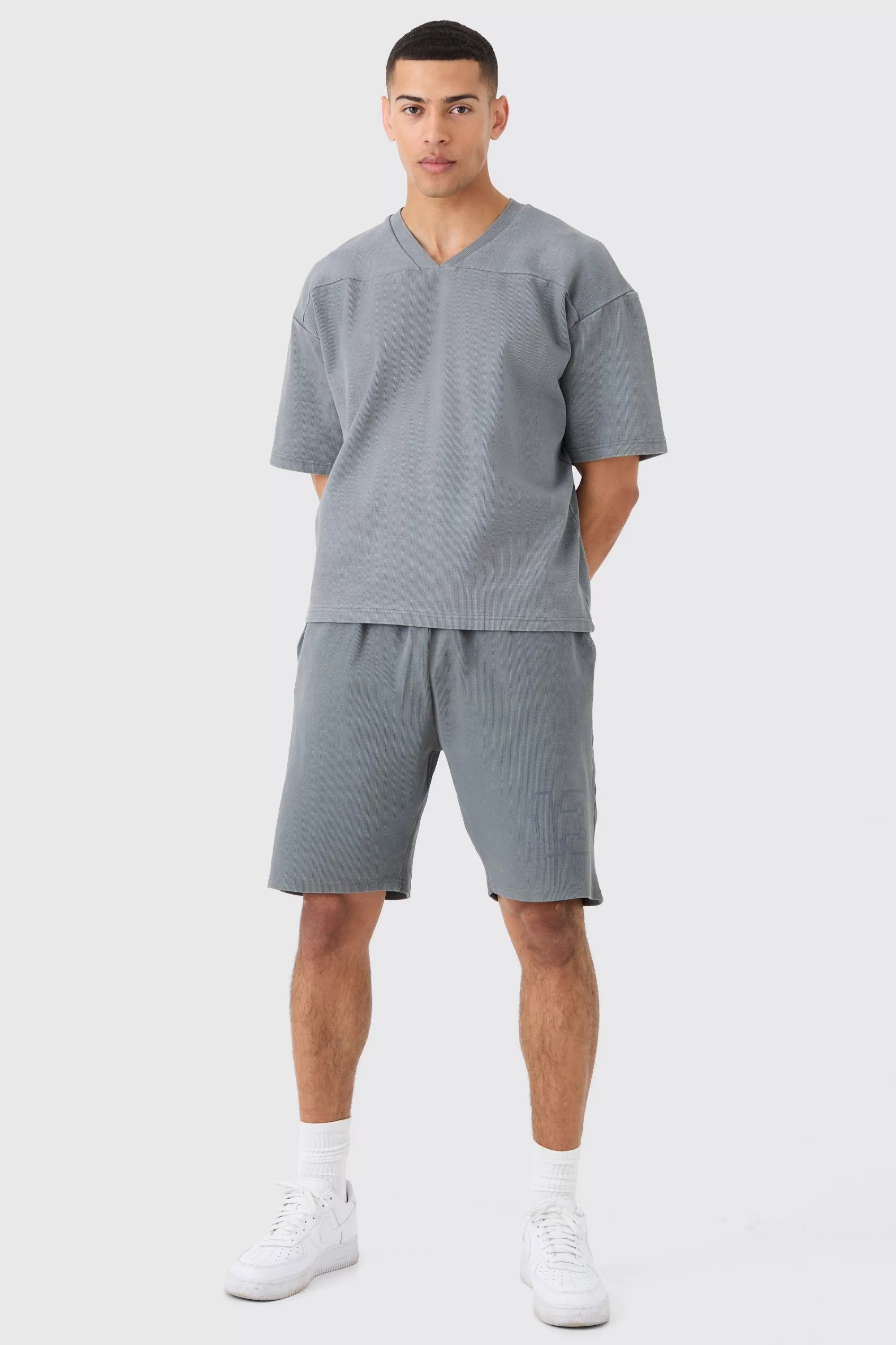 boohooMAN Heavyweight Ribbed Washed Short Sleeve Sweatshirt & Short Set | UK