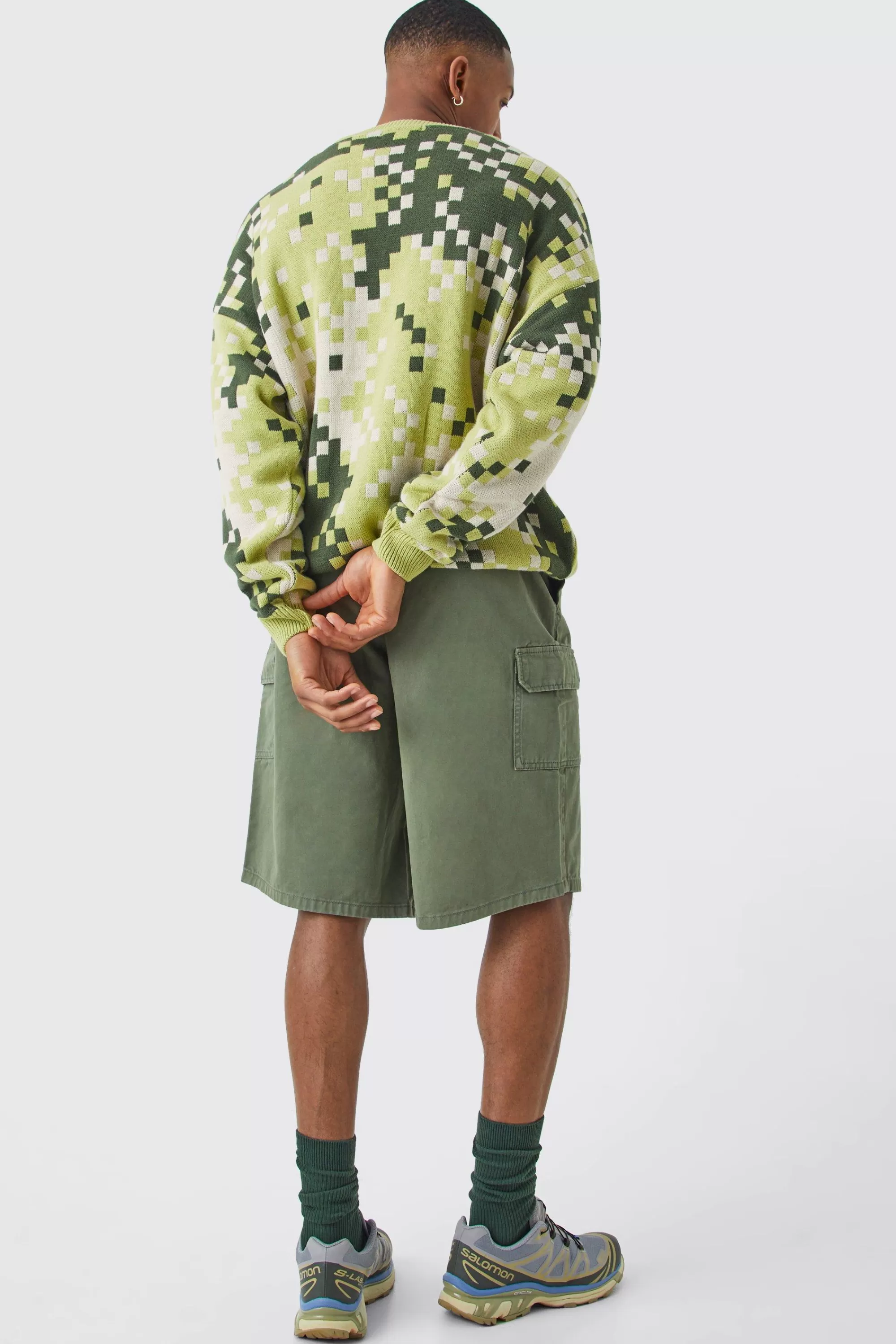 boohooMAN Longer Length Relaxed Fit Elasticated Waist Cargo Shorts | UK