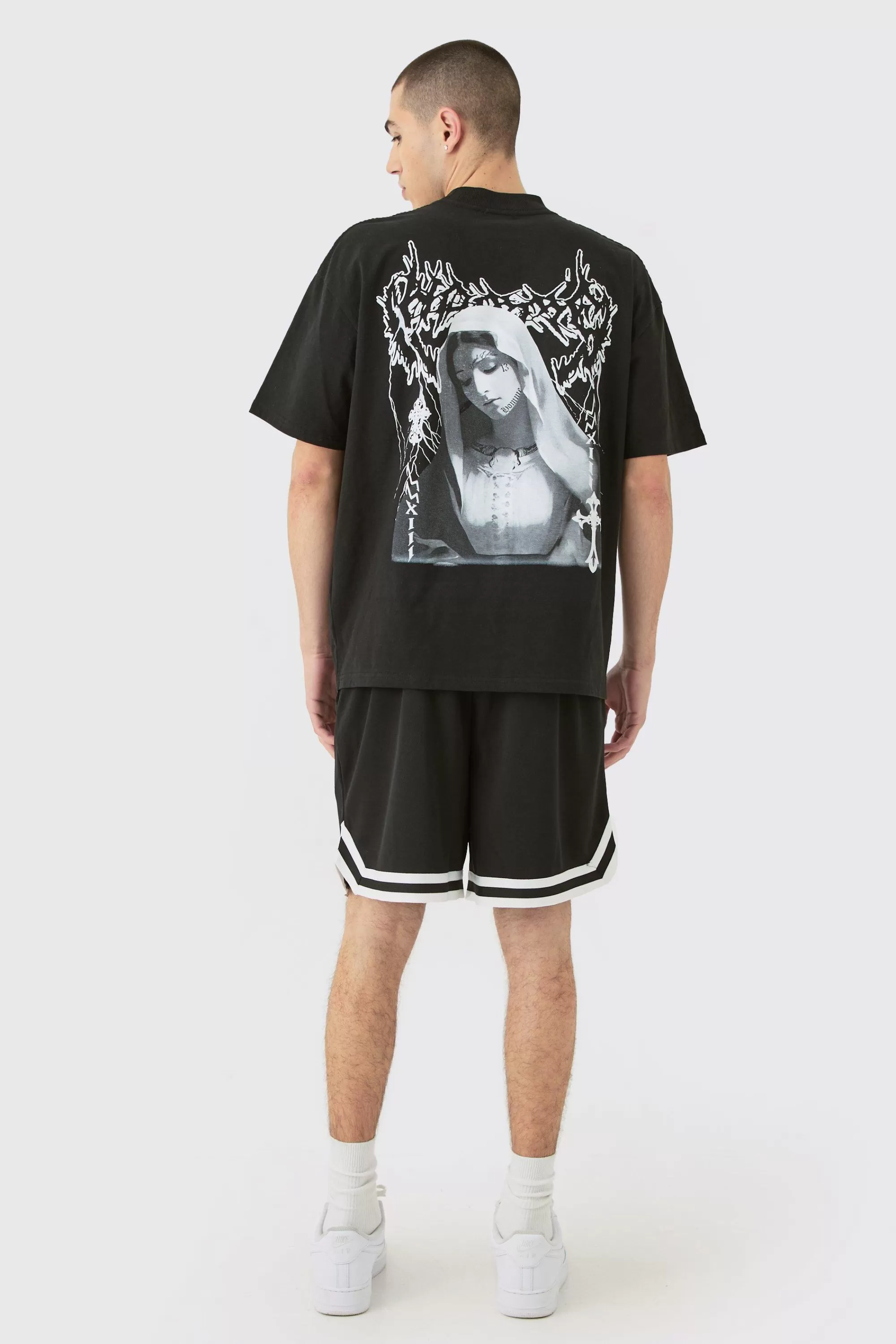 boohooMAN Loose Fit B Applique Mesh Short Length Basketball Short | UK