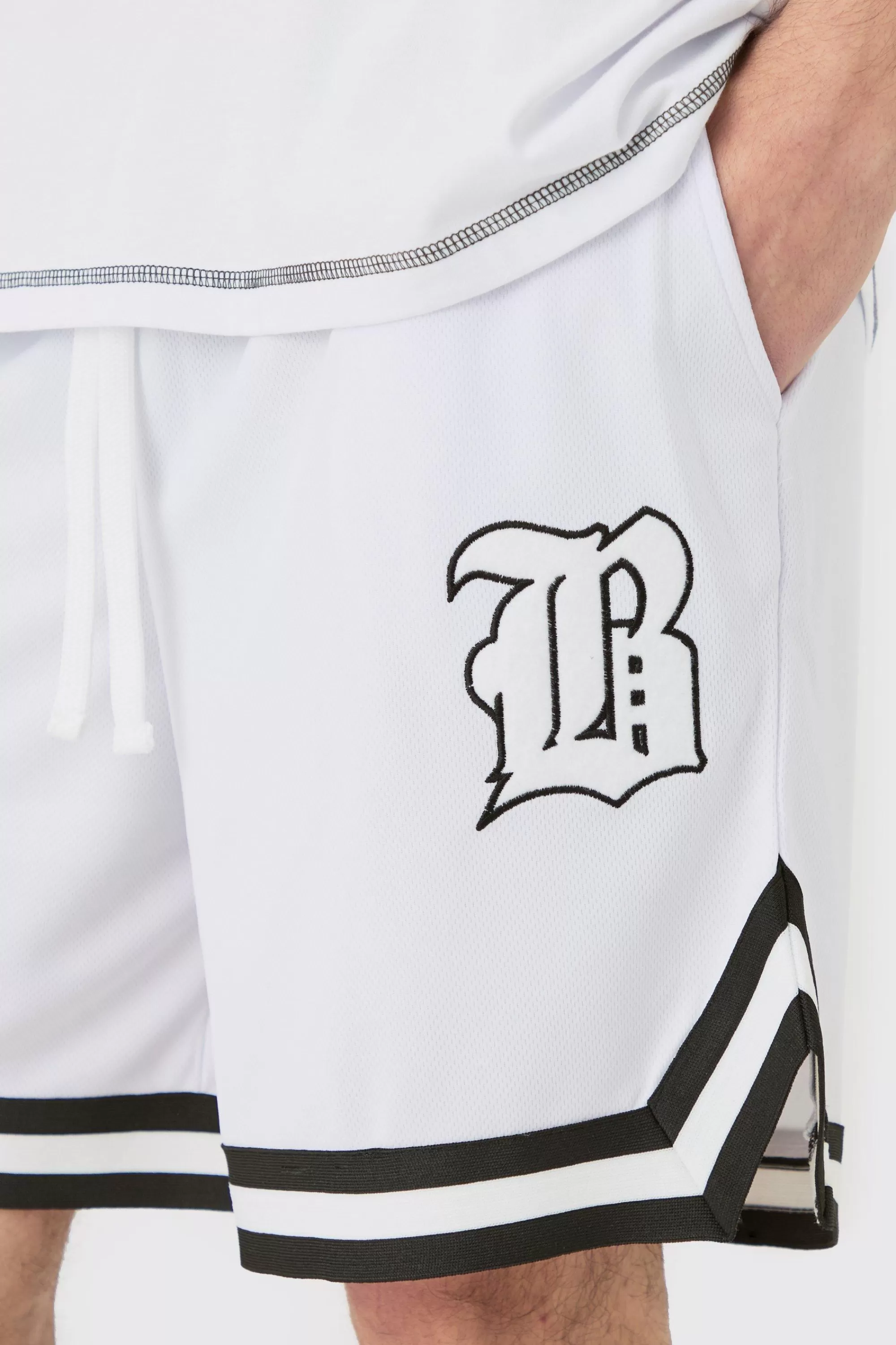 boohooMAN Loose Fit B Applique Mesh Short Length Basketball Short | UK
