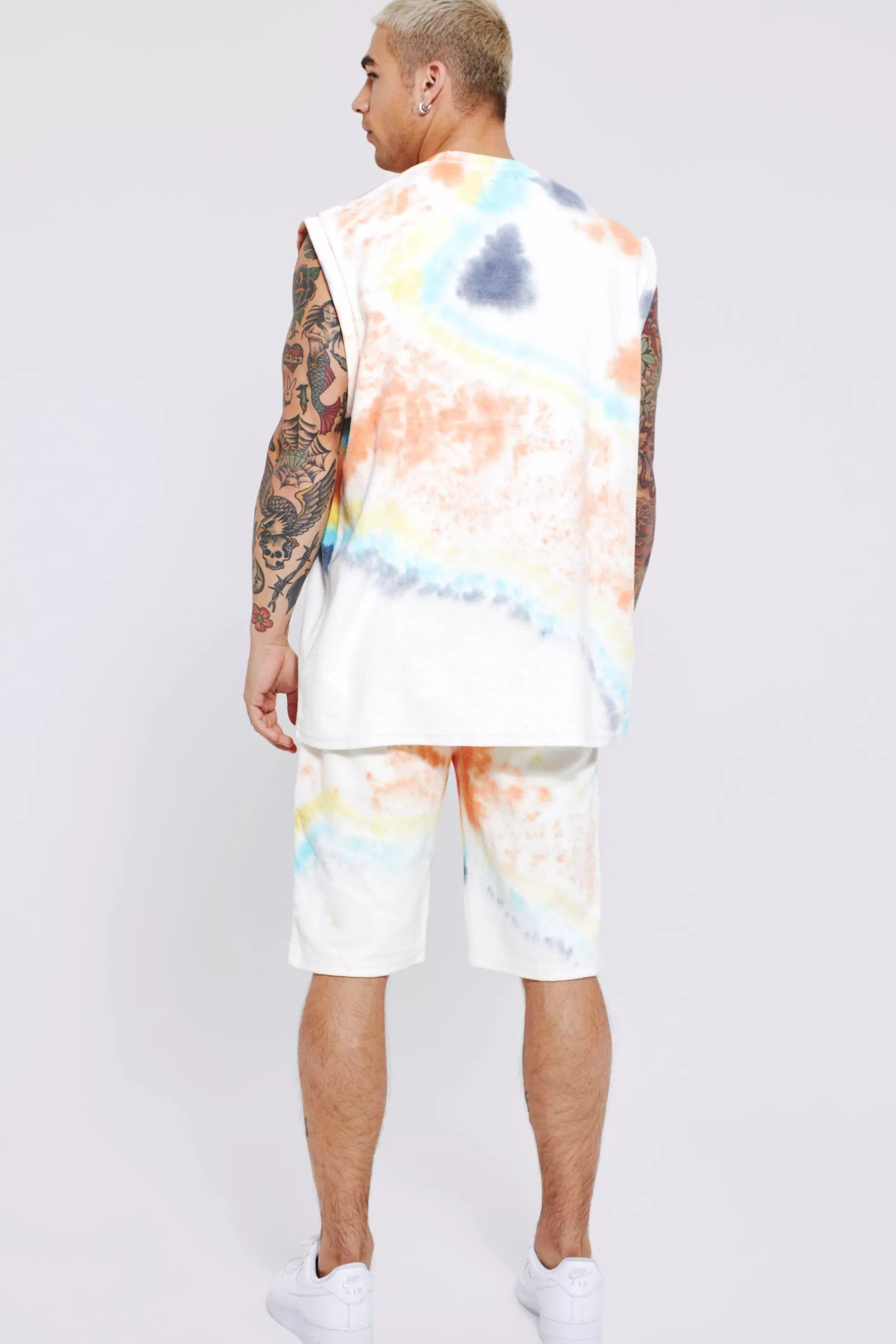 boohooMAN Loose Fit, Long Length Heavy Loopback Tie Dye Short | UK