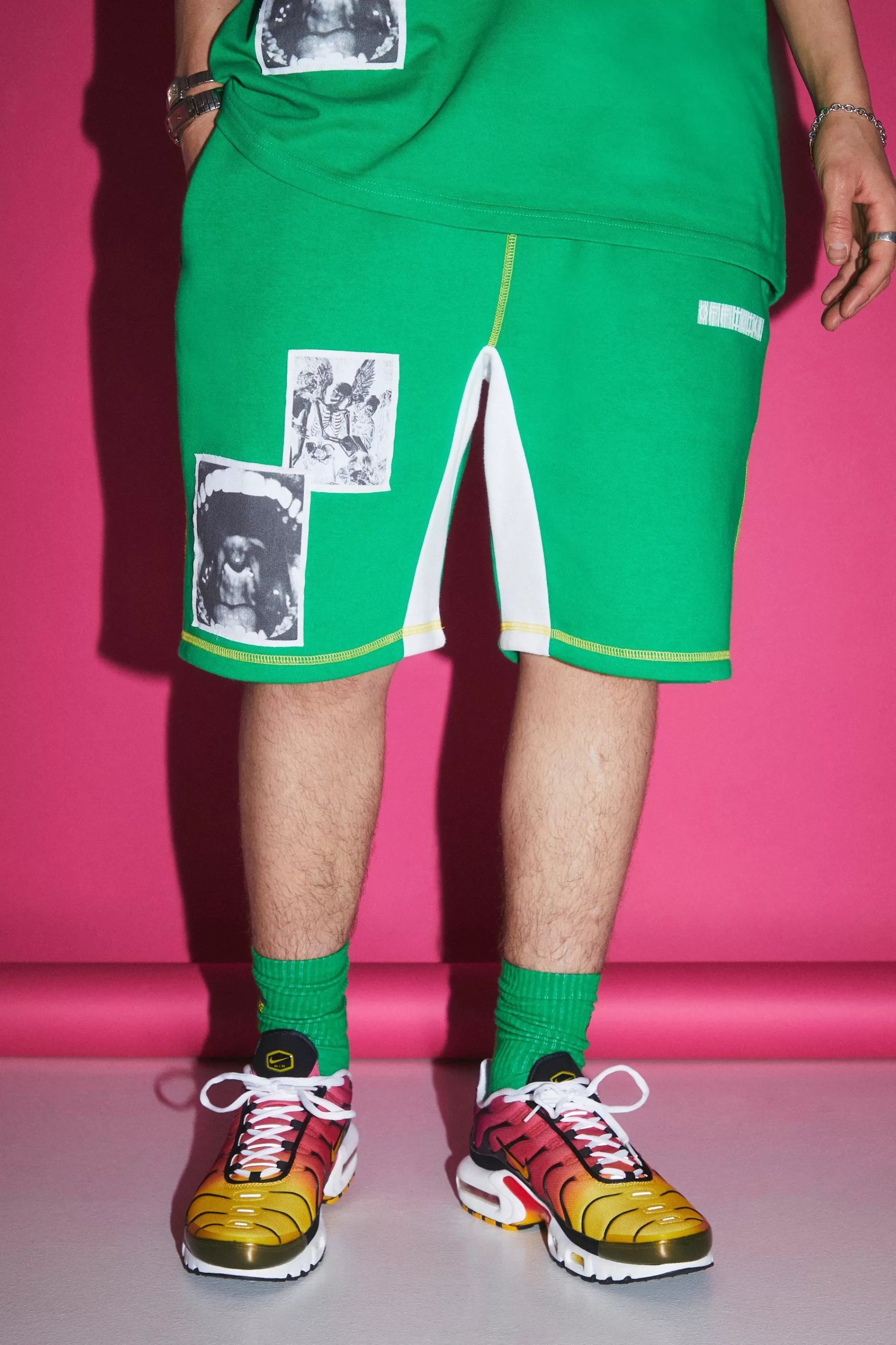 boohooMAN Loose Fit Mid Length Applique Patch Short | UK