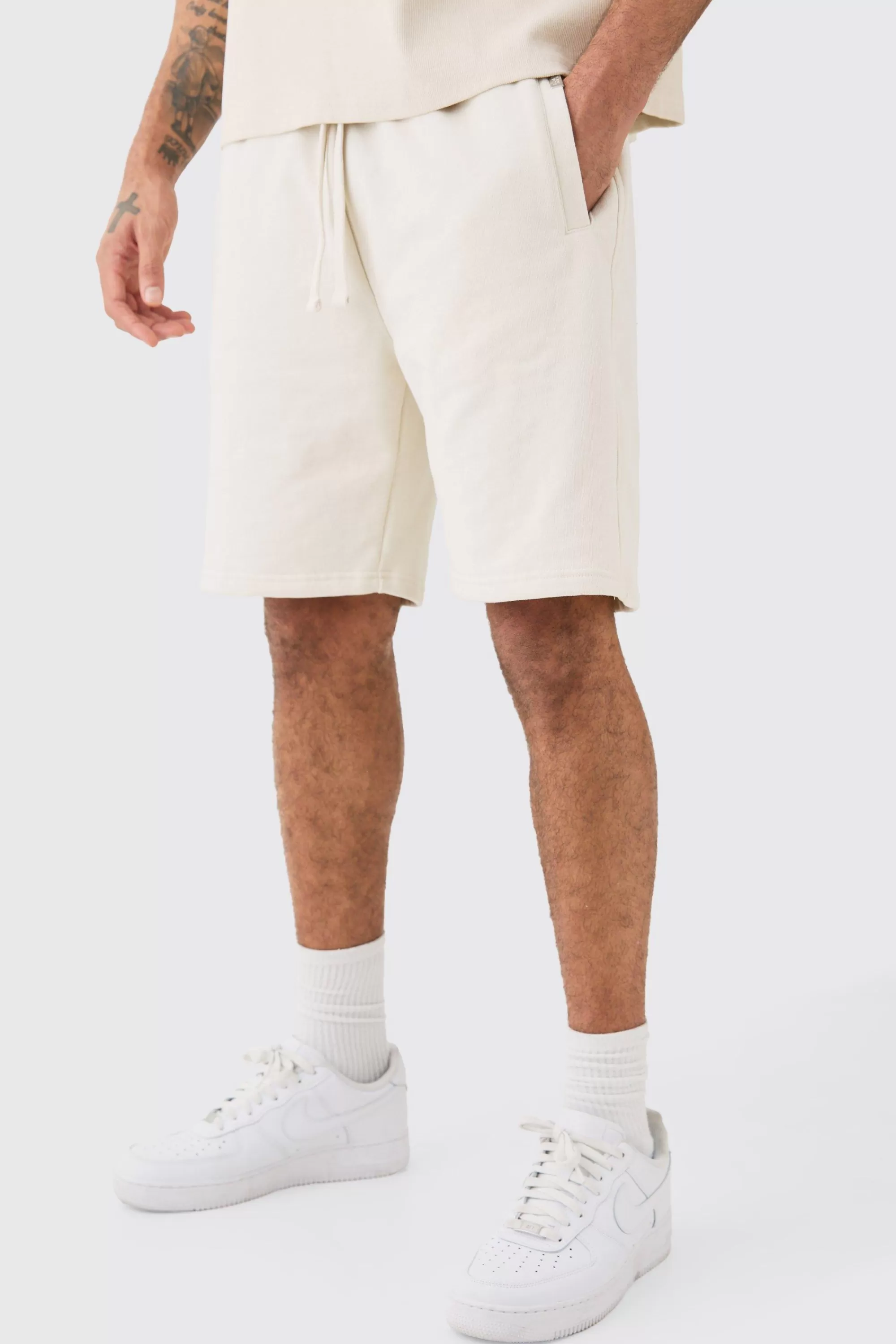 boohooMAN Loose Fit Mid Length Heavyweight Short | UK