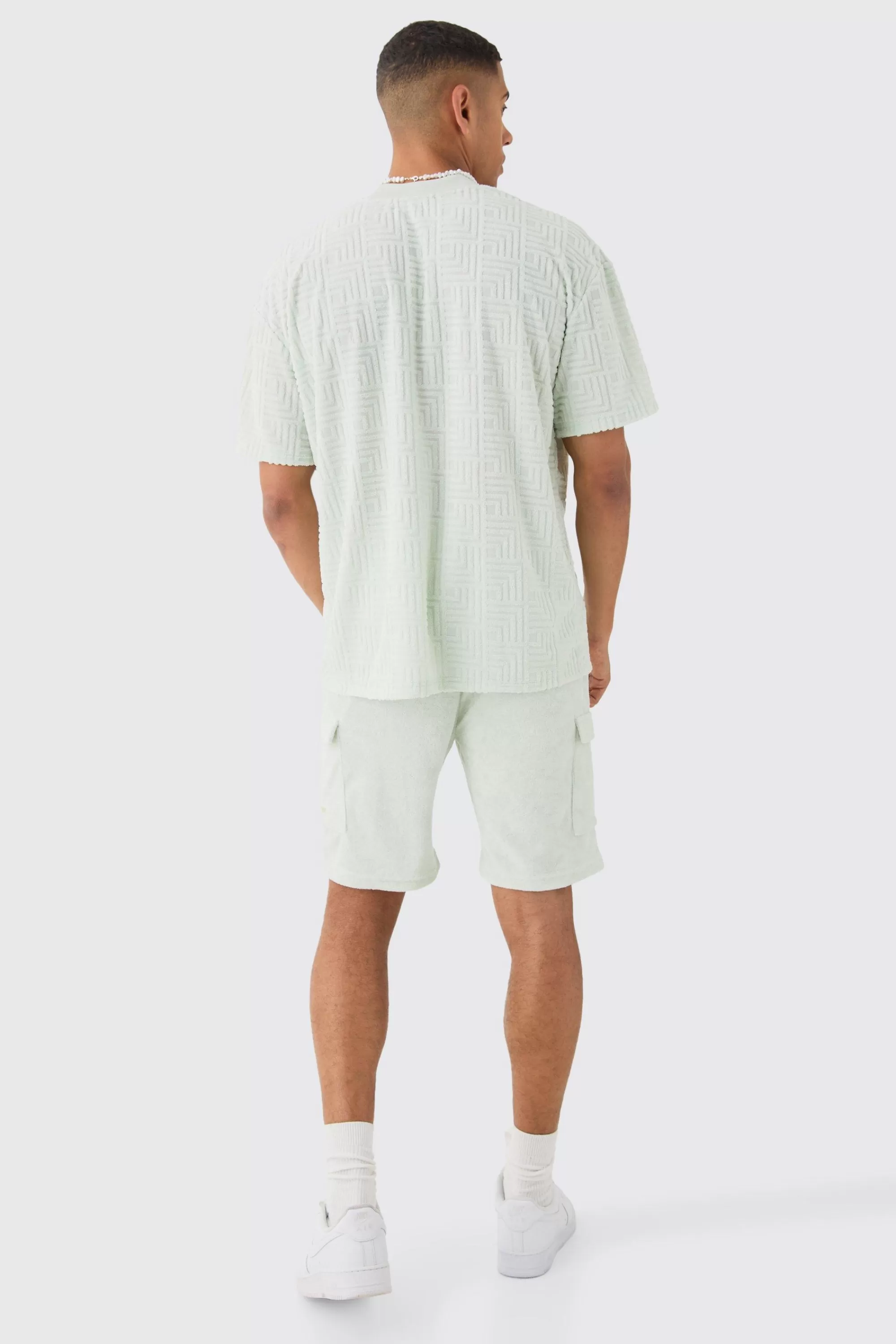 boohooMAN Loose Fit Mid Towelling Homme Cargo Shorts | UK