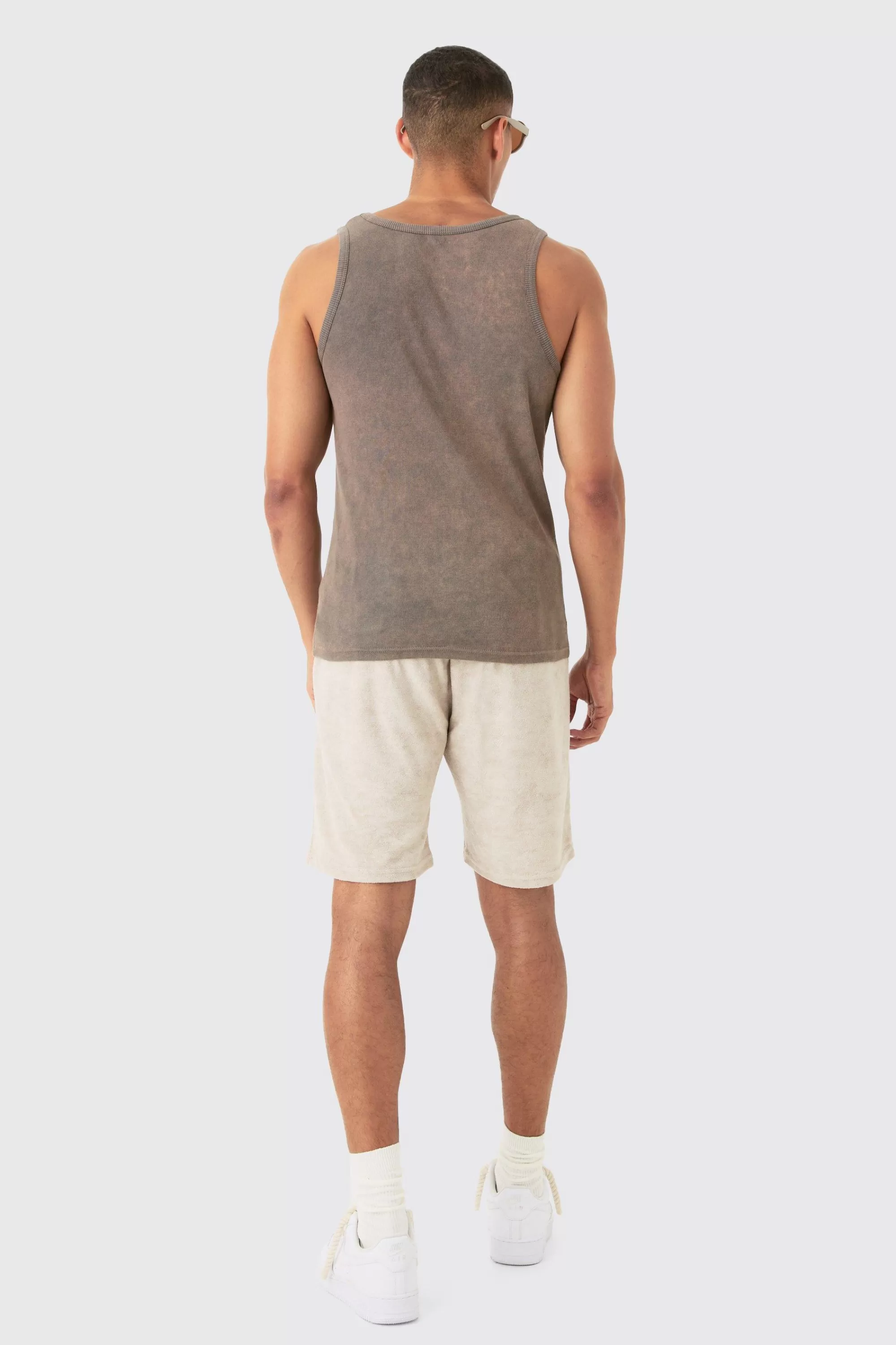 boohooMAN Loose Fit Mid Towelling Homme Shorts | UK