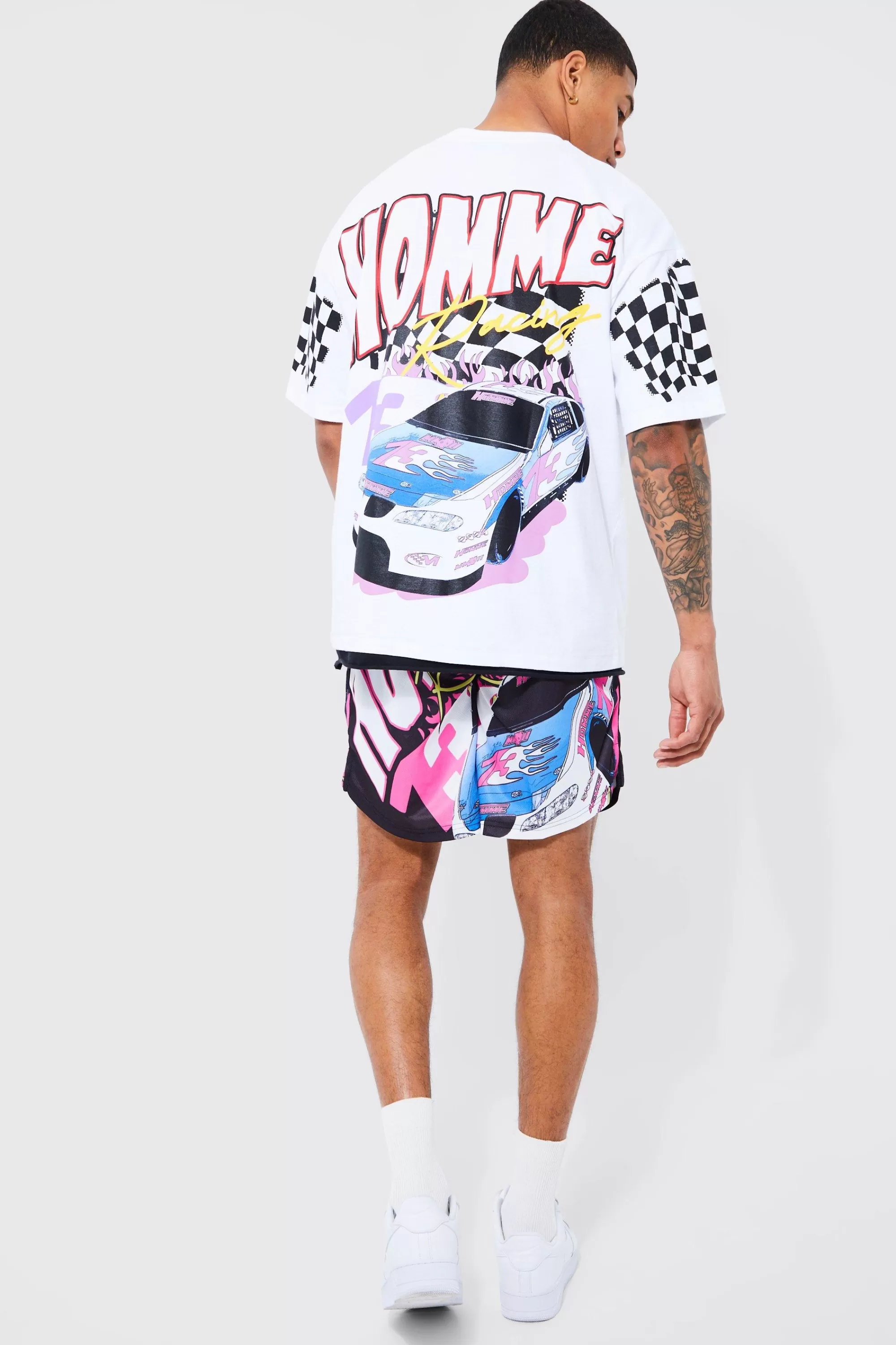 boohooMAN Loose Fit Short Length Graphic Short | UK