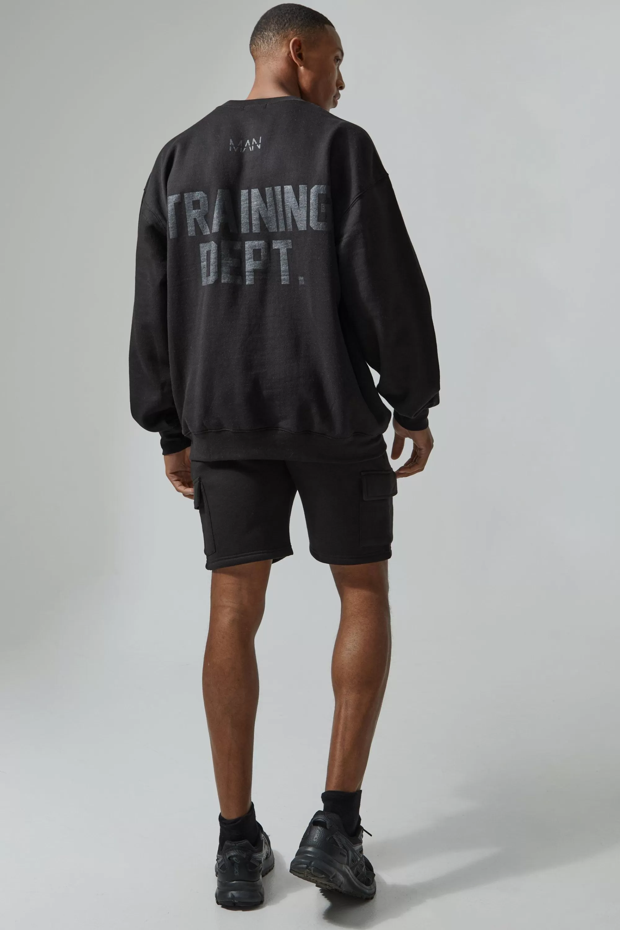 boohooMAN Man Active 2 Pack Regular Fit 5inch Cargo Shorts | UK