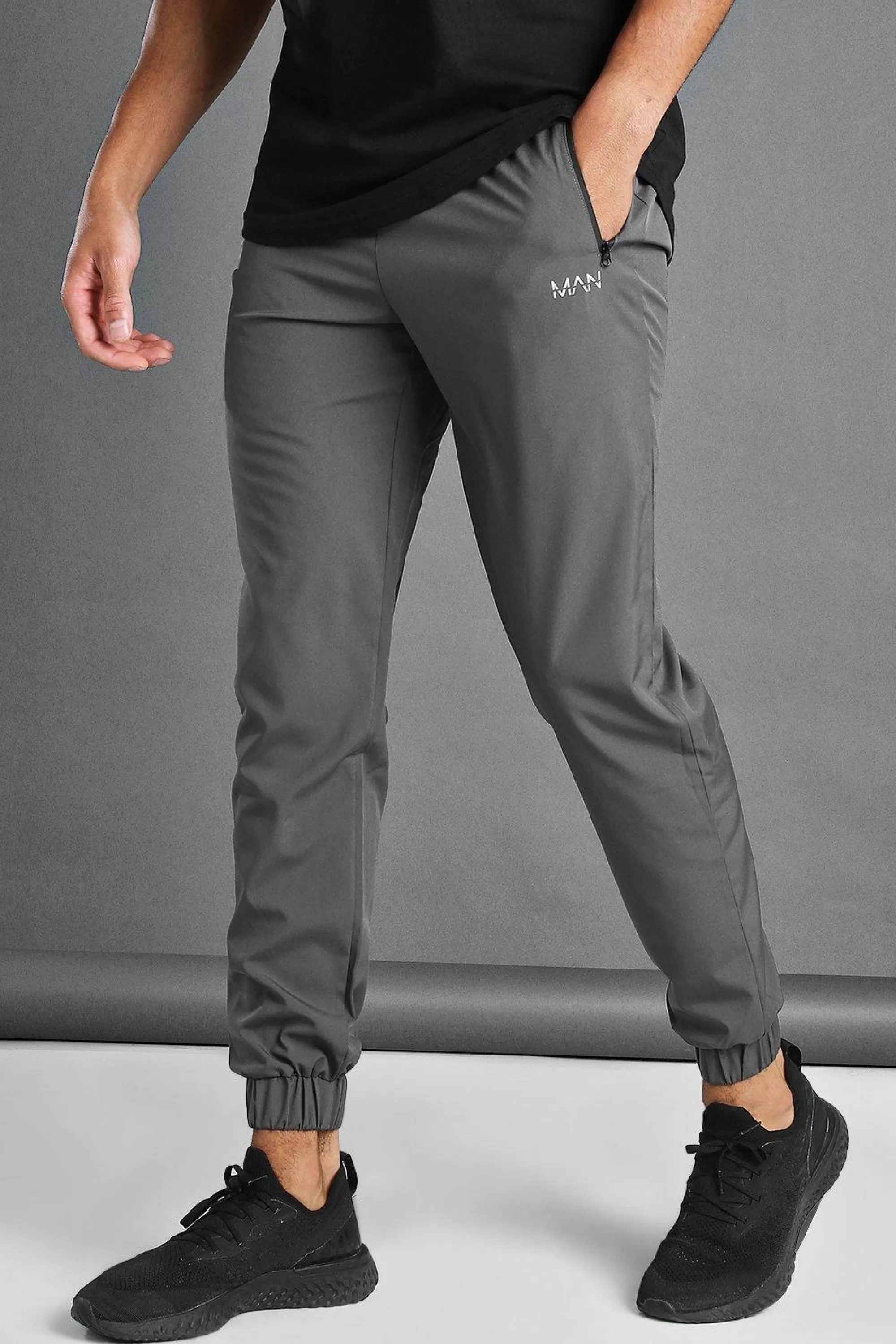 boohooMAN Man Active Gym Tapered Jogger | UK