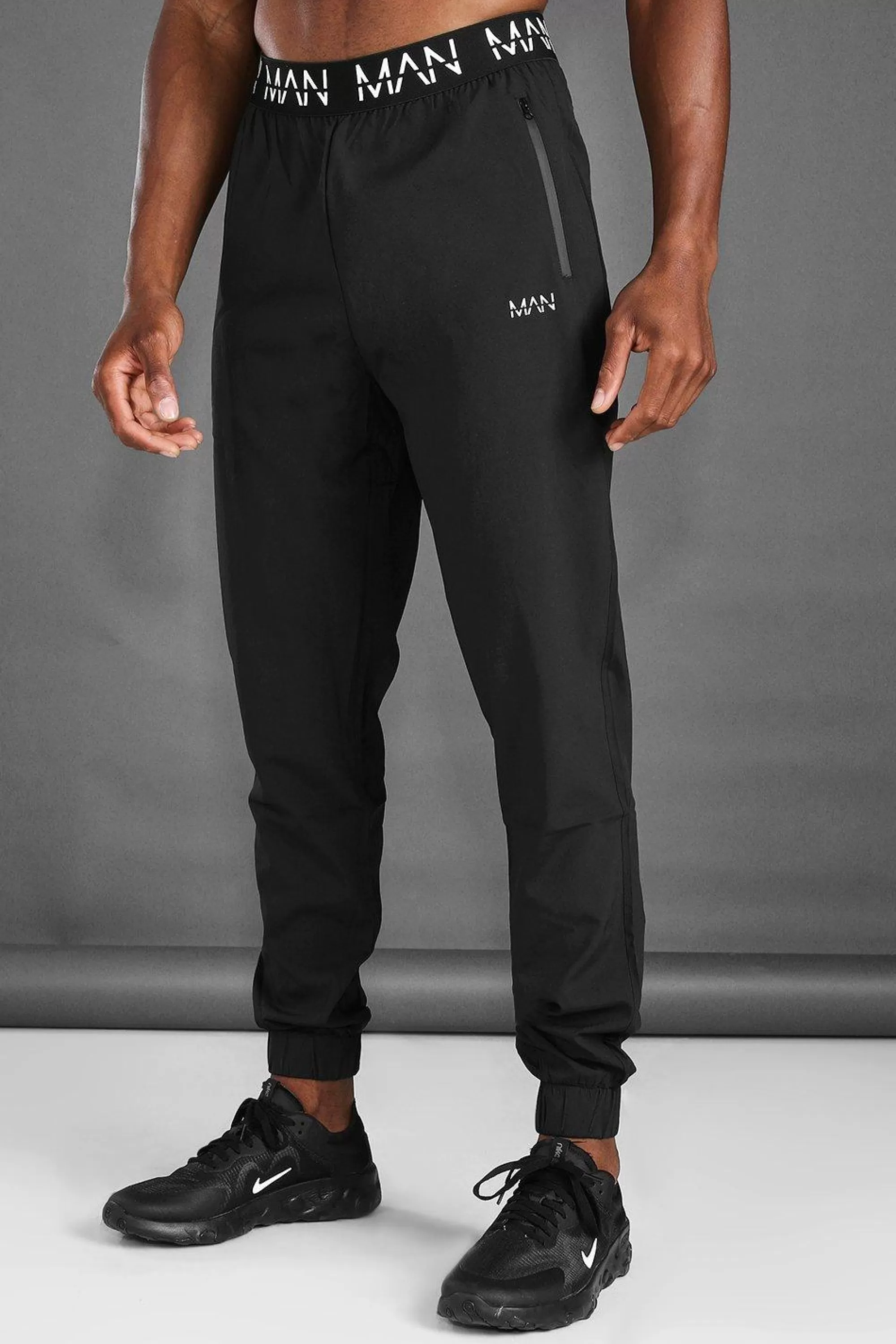 boohooMAN Man Active Gym Tapered Jogger | UK