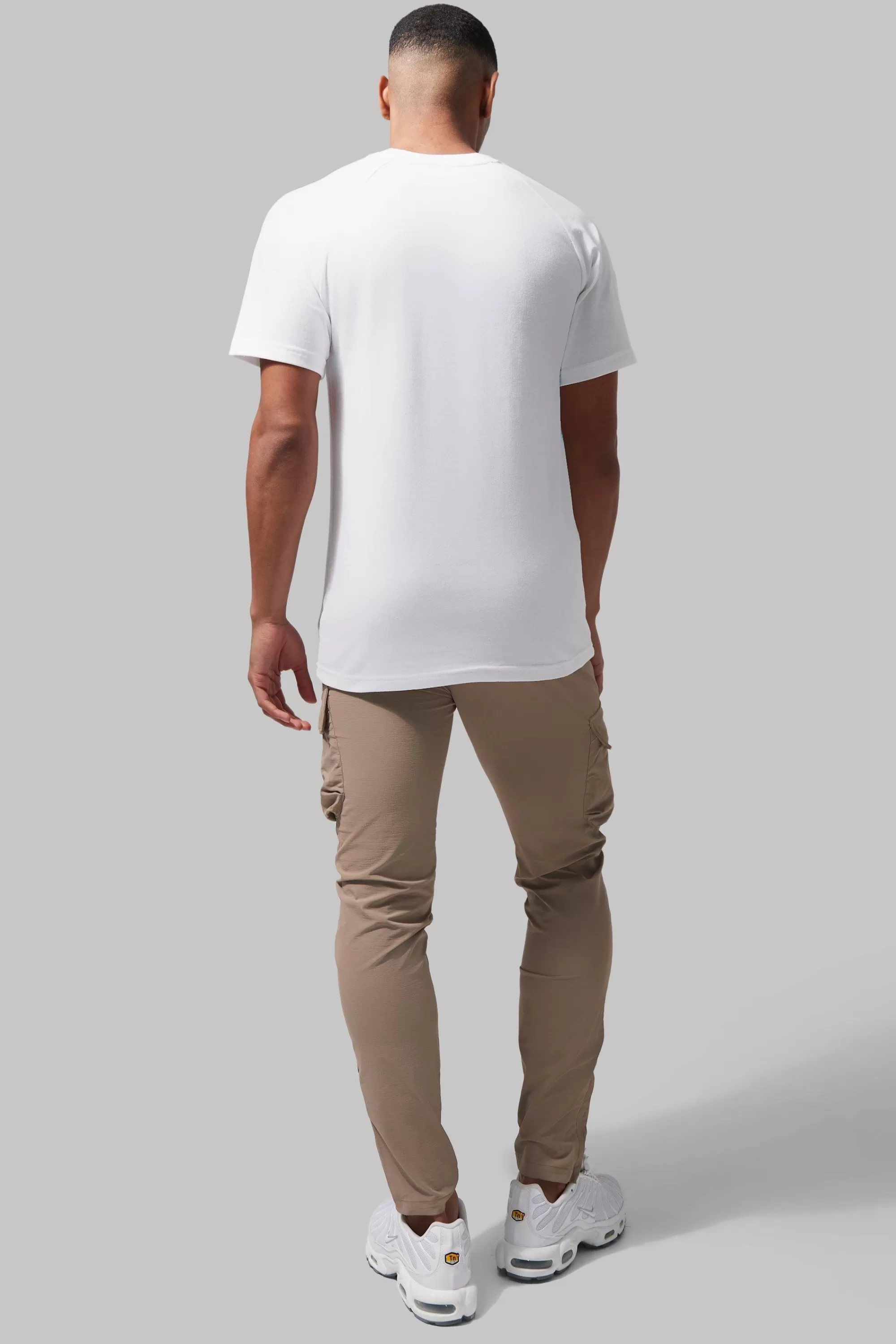 boohooMAN Man Active Gym Technical Tapered Cargo Jogger | UK