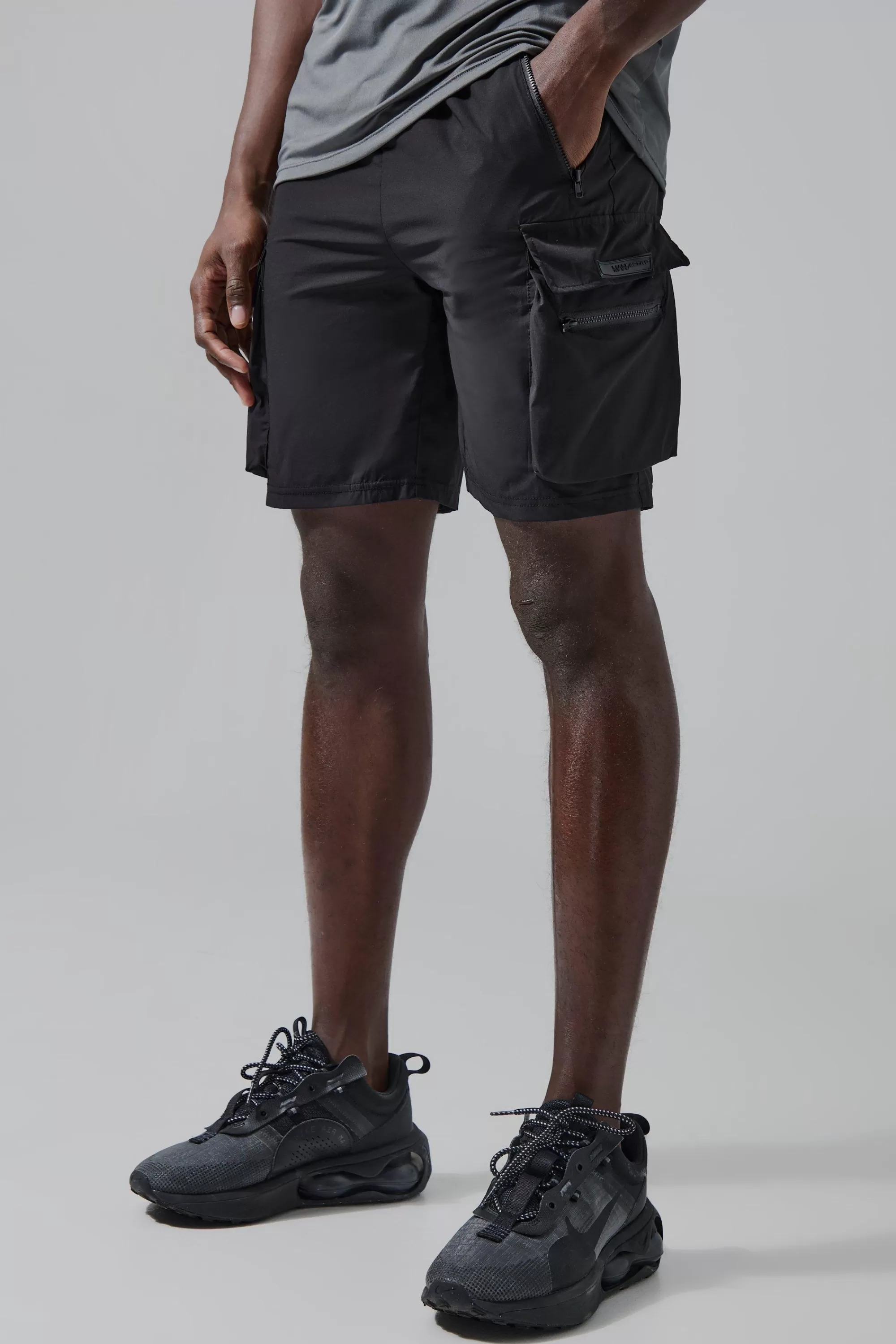 boohooMAN Man Active Lightweight 2 Pack 5inch Cargo Shorts | UK