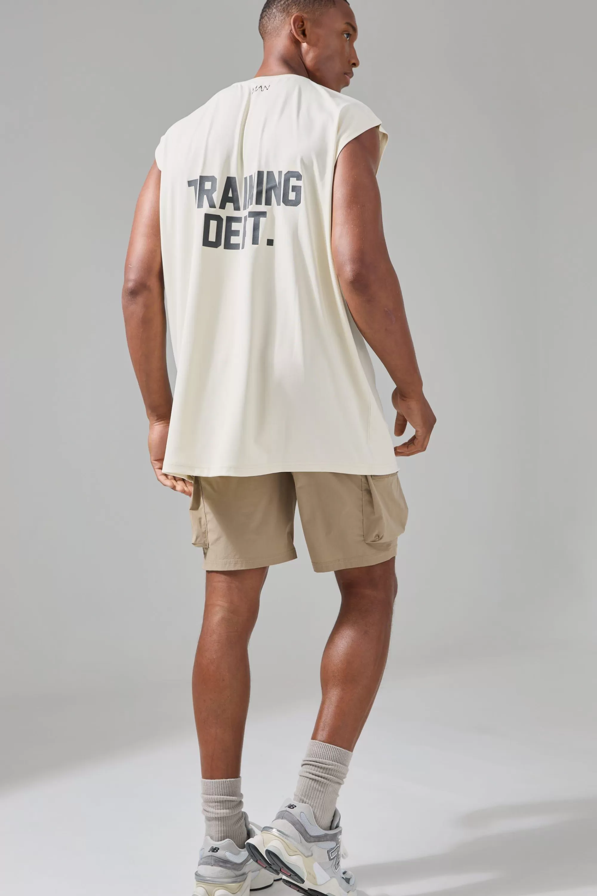 boohooMAN Man Active Lightweight 5inch Slim Cargo Shorts | UK