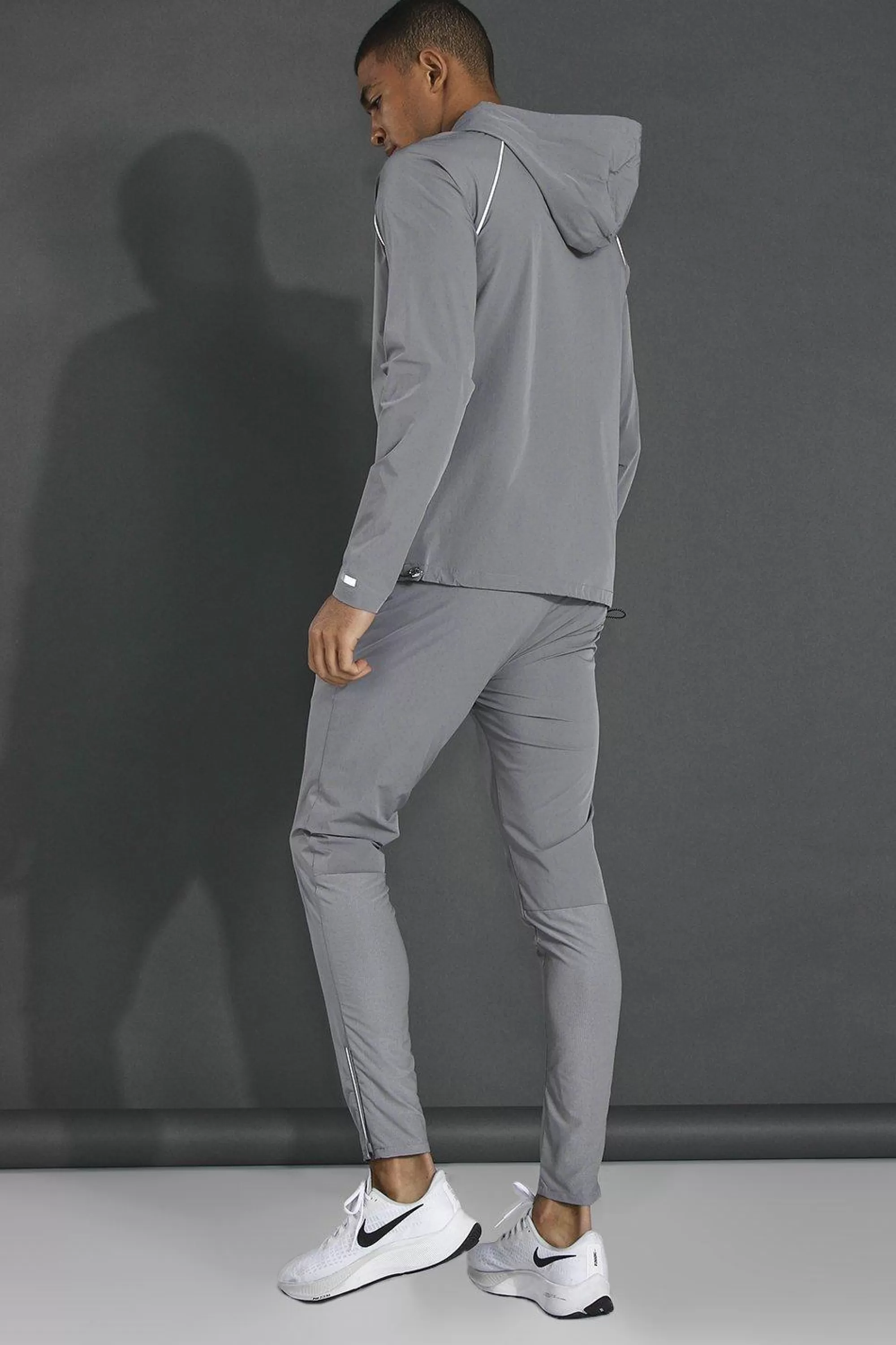 boohooMAN Man Active Lightweight Plain Tapered Track Pant | UK
