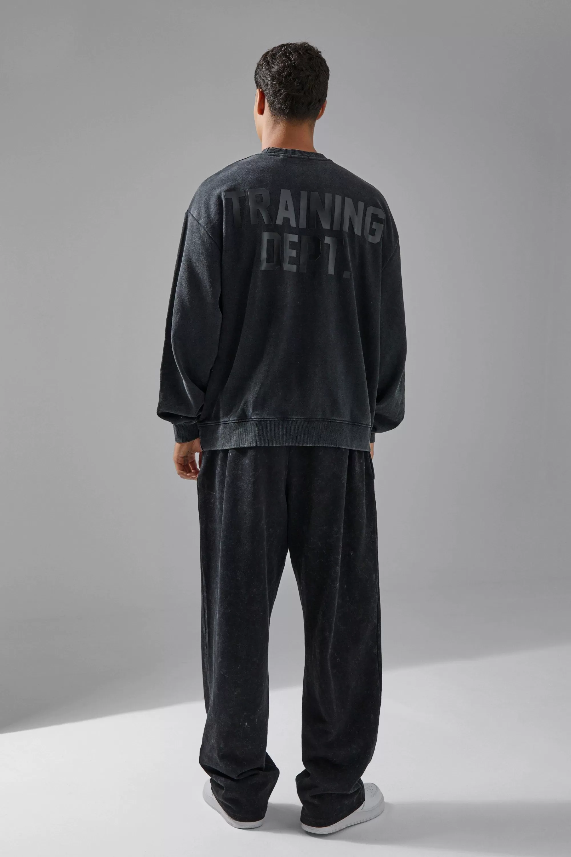 boohooMAN Man Active Training Dept Washed Boxy Sweatshirt | UK