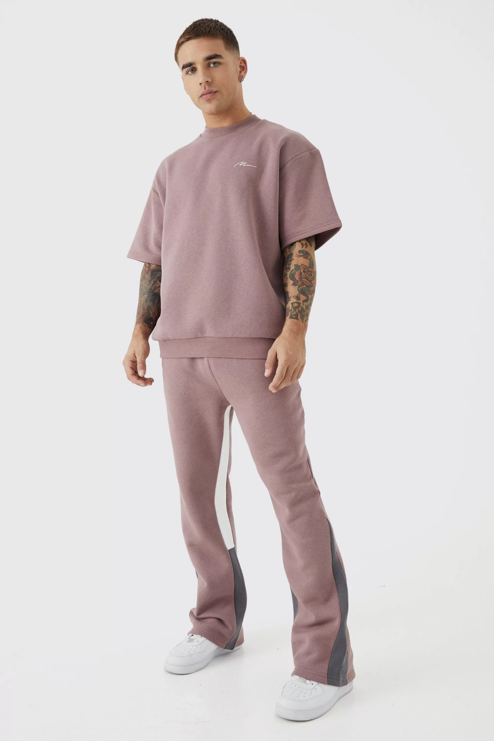 boohooMAN Man Signature Tiger Half Sleeve Gusset Tracksuit | UK