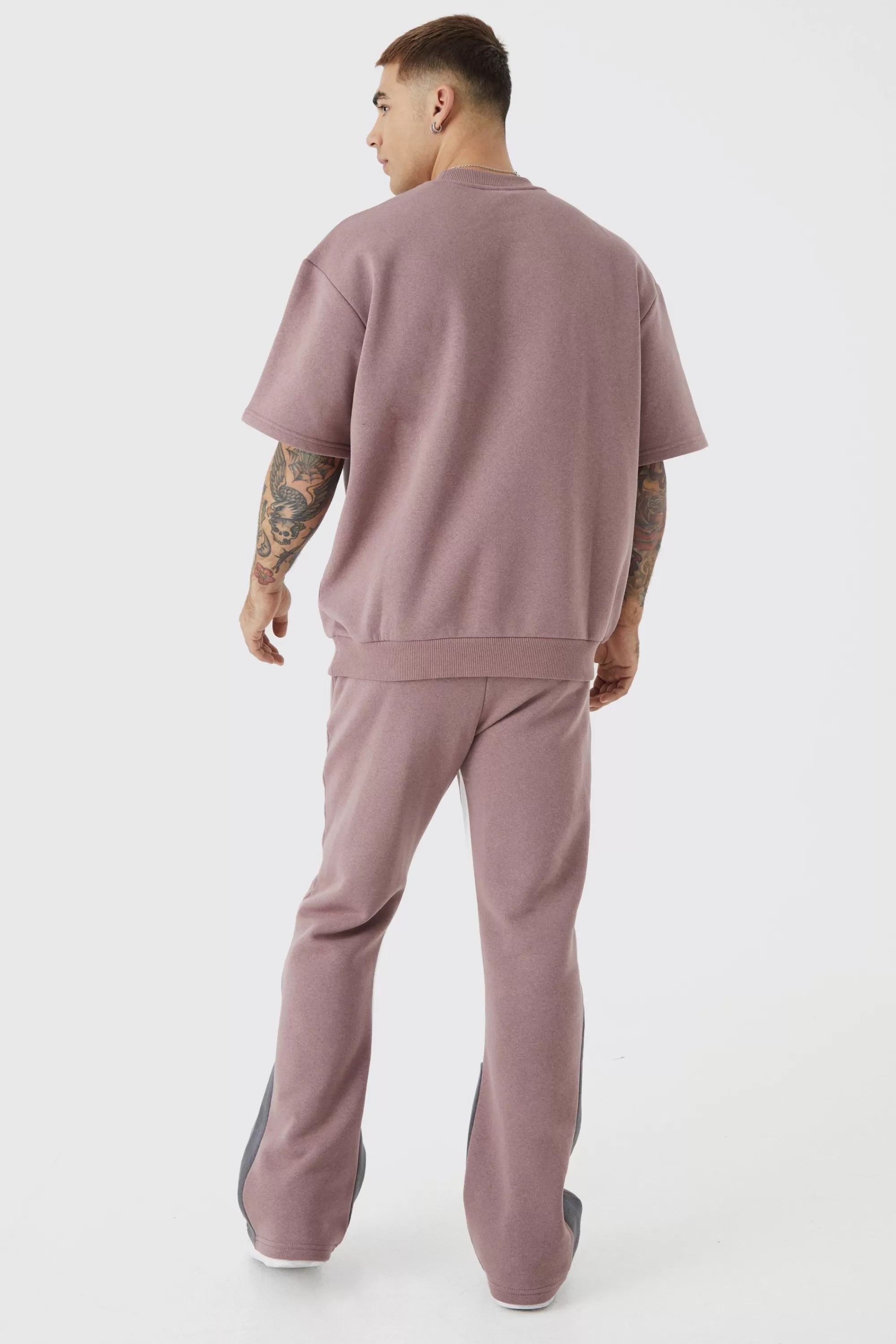 boohooMAN Man Signature Tiger Half Sleeve Gusset Tracksuit | UK