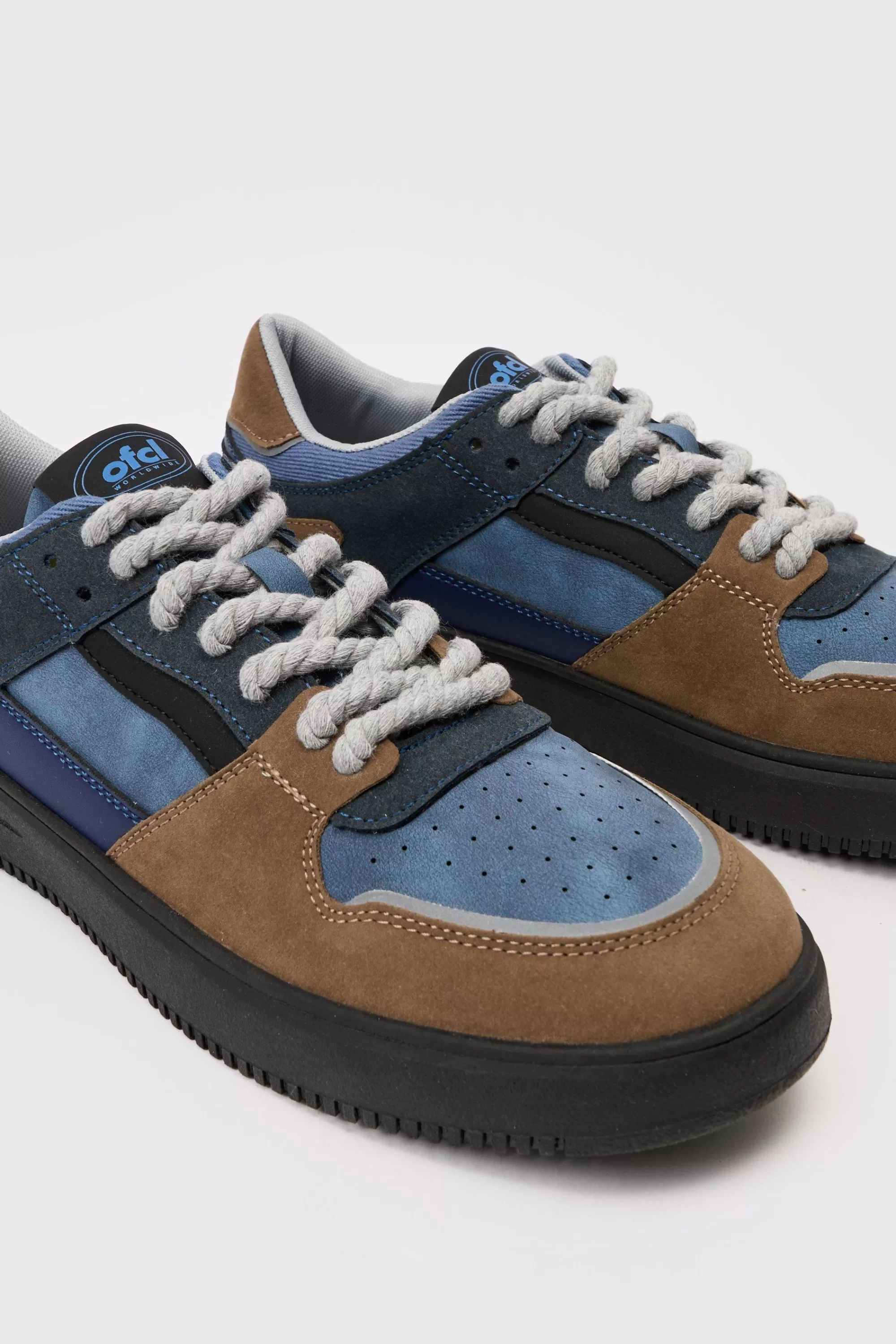 boohooMAN Ofcl Tab Chunky Rope Lace Trainers In | UK