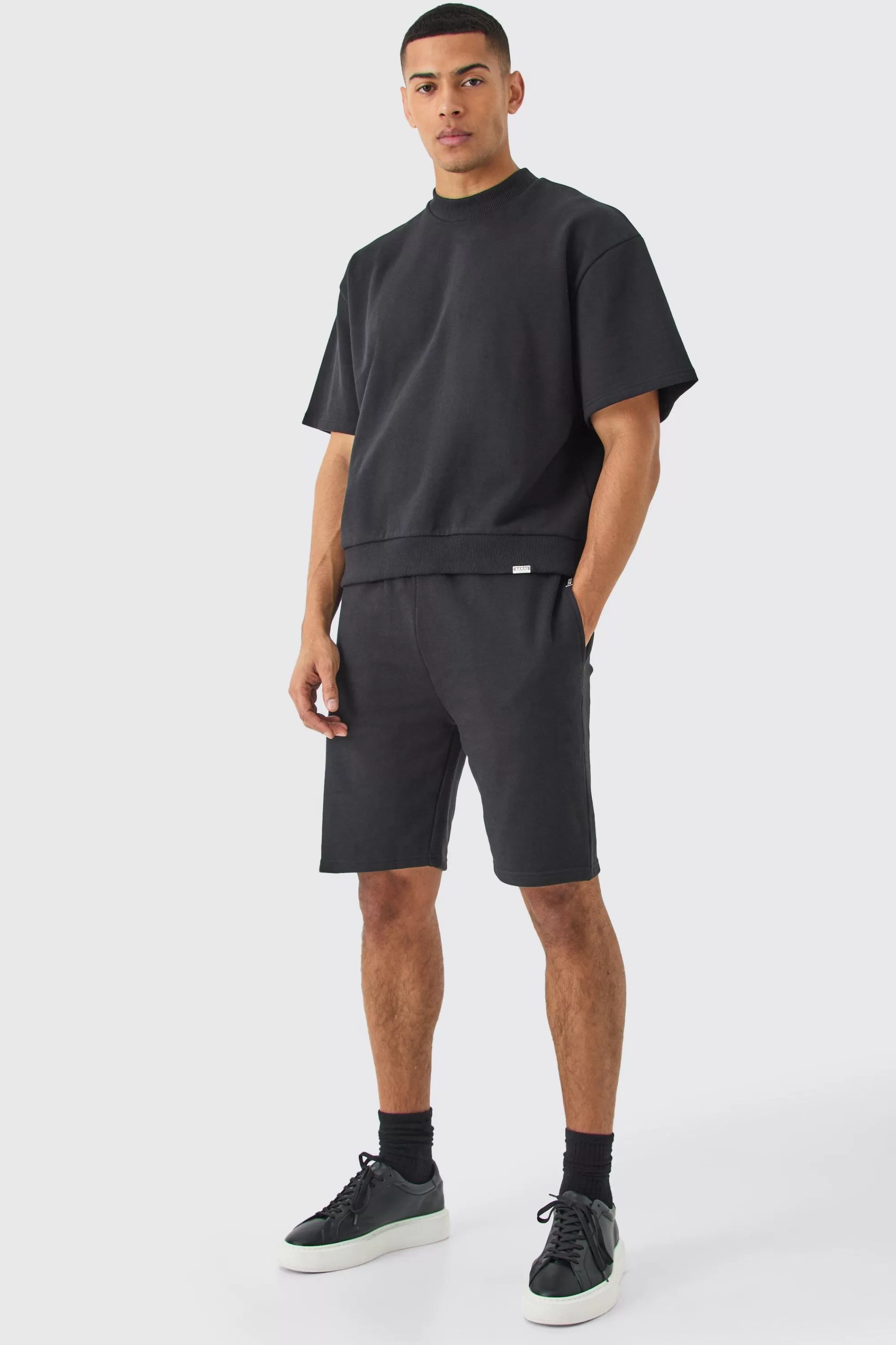 boohooMAN Oversized Boxy Heavyweight Short Sleeve Sweatshirt | UK