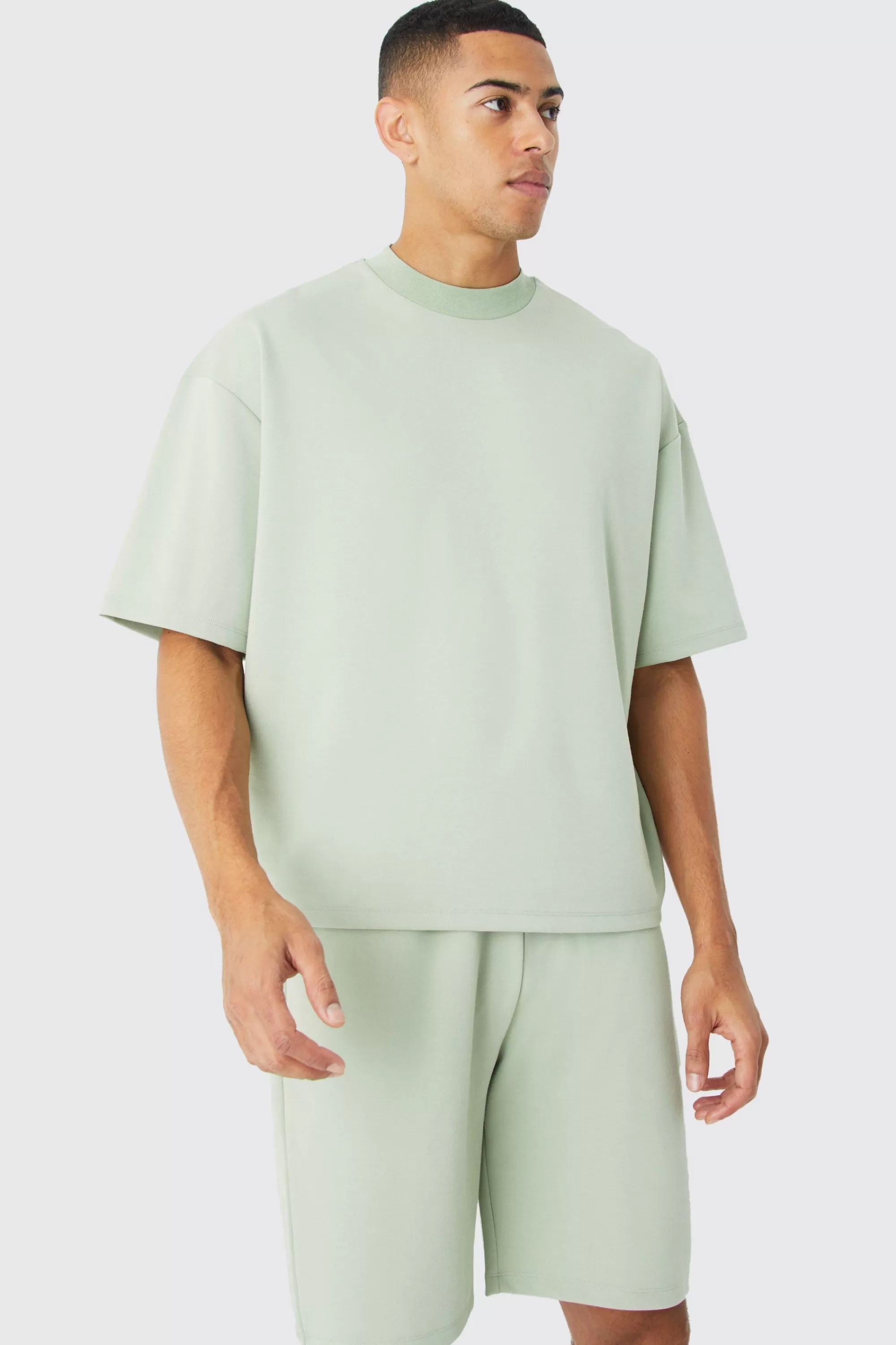 boohooMAN Oversized Boxy Premium Super Heavyweight T-shirt & Shorts | UK