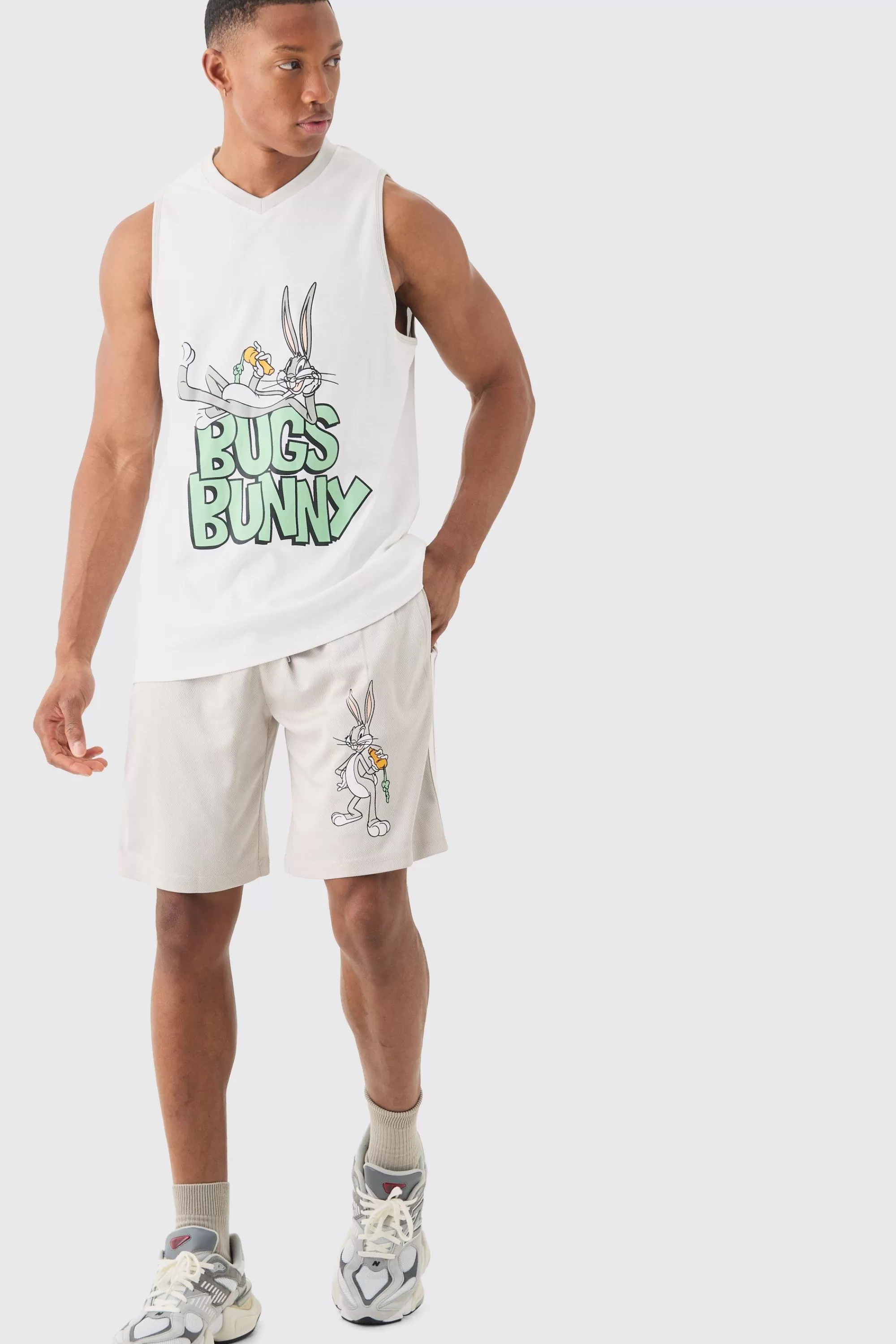 boohooMAN Oversized Bugs Bunny Looney Tunes License Mesh Vest And Short Set | UK