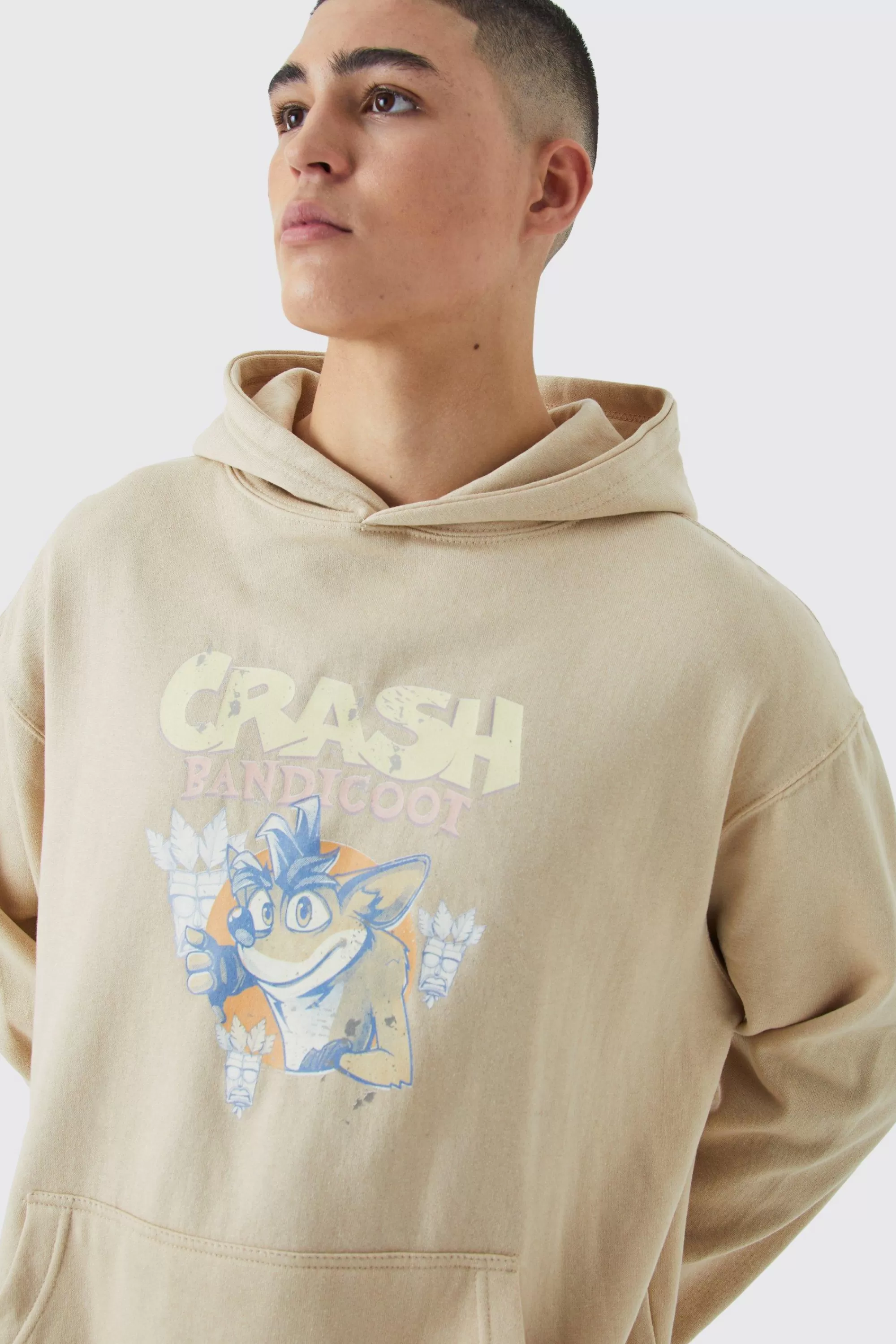 boohooMAN Oversized Crash Bandicoot Gaming License Wash Hoodie | UK